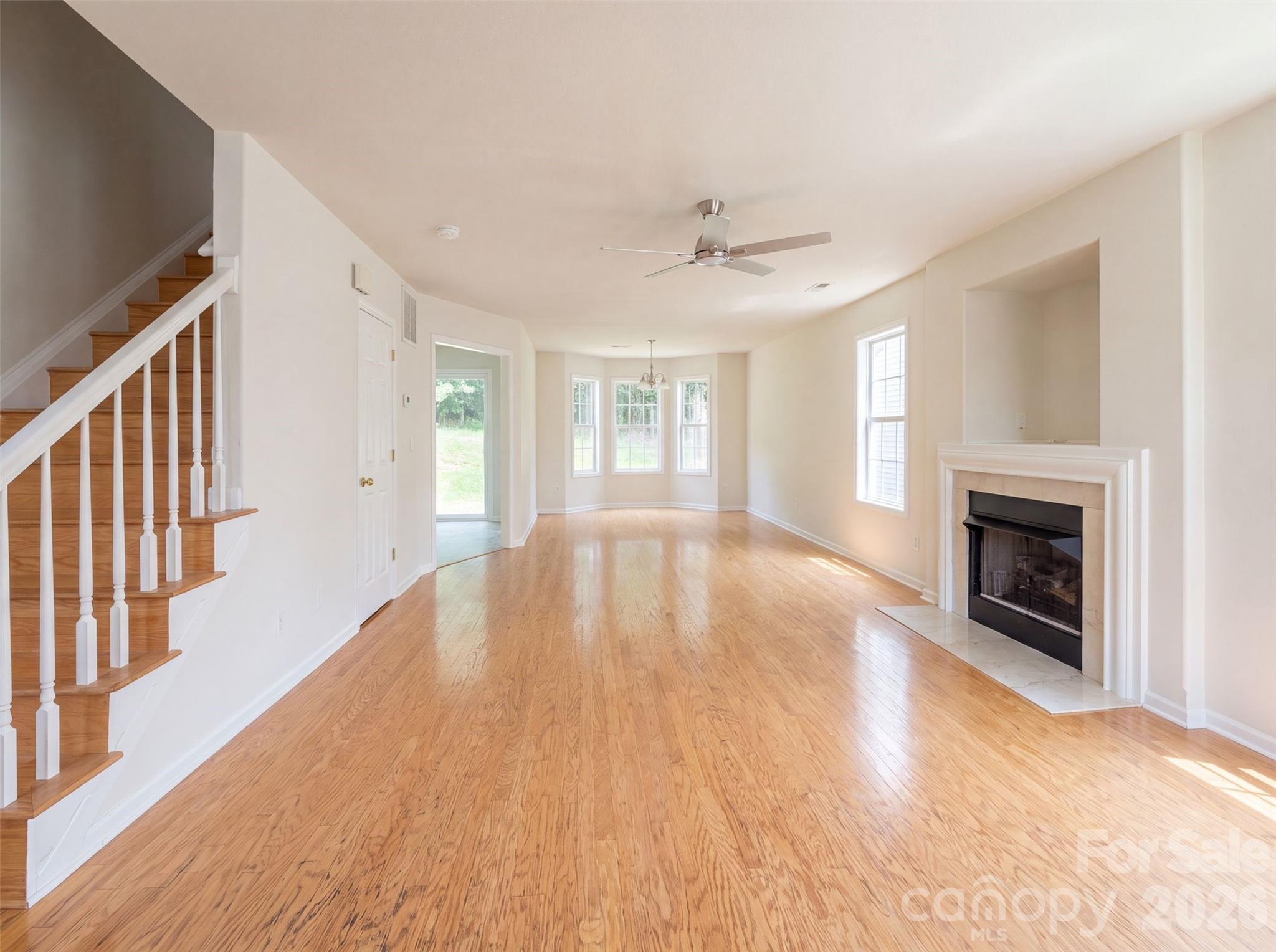 3rd image of 5714 Waverly Lynn Ln, Charlotte, NC 28269 | MLS# 4408920