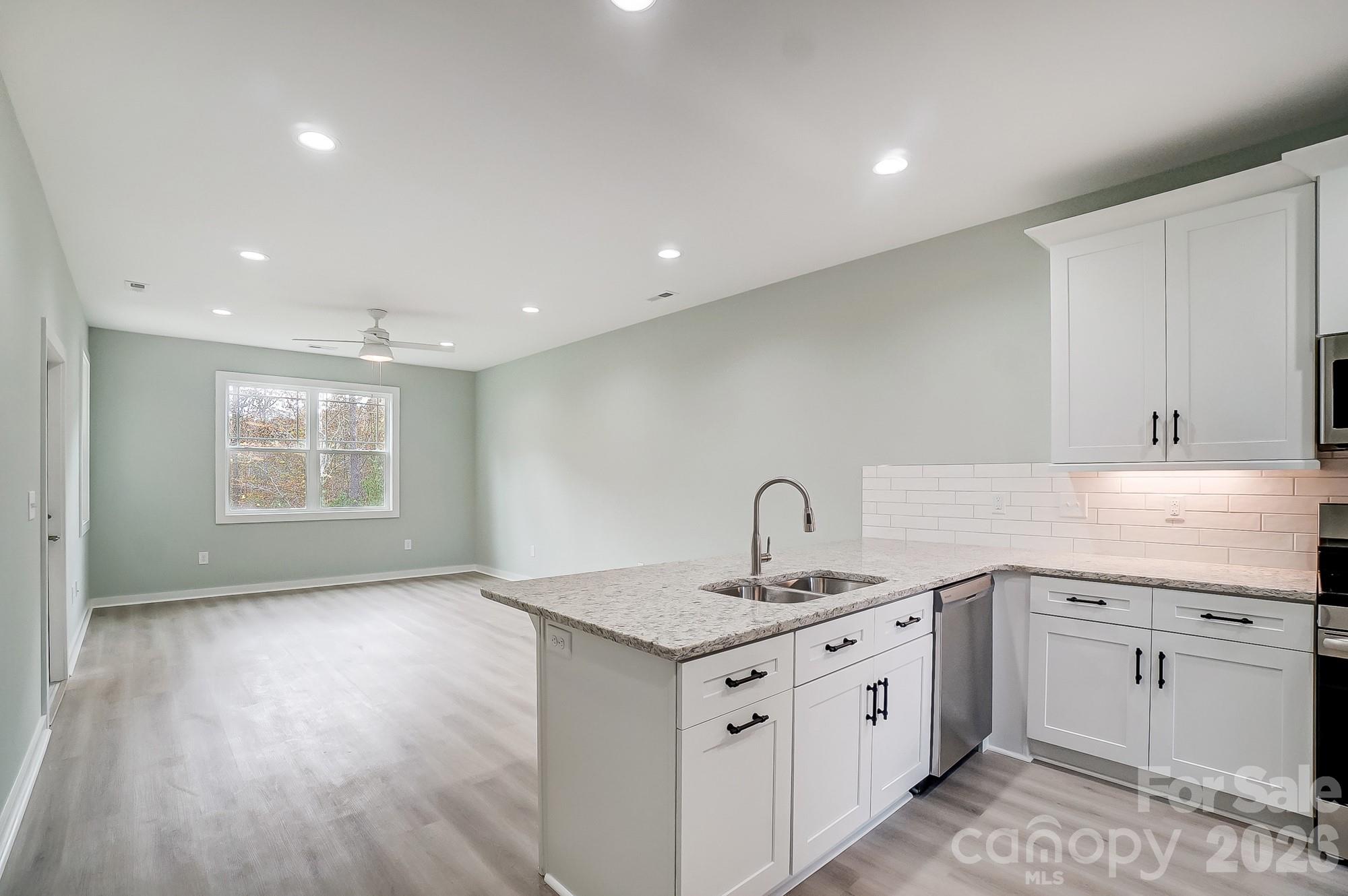 4th image of 2866 15Th Avenue Pl Se, Hickory, NC 28602 | MLS# 4408998