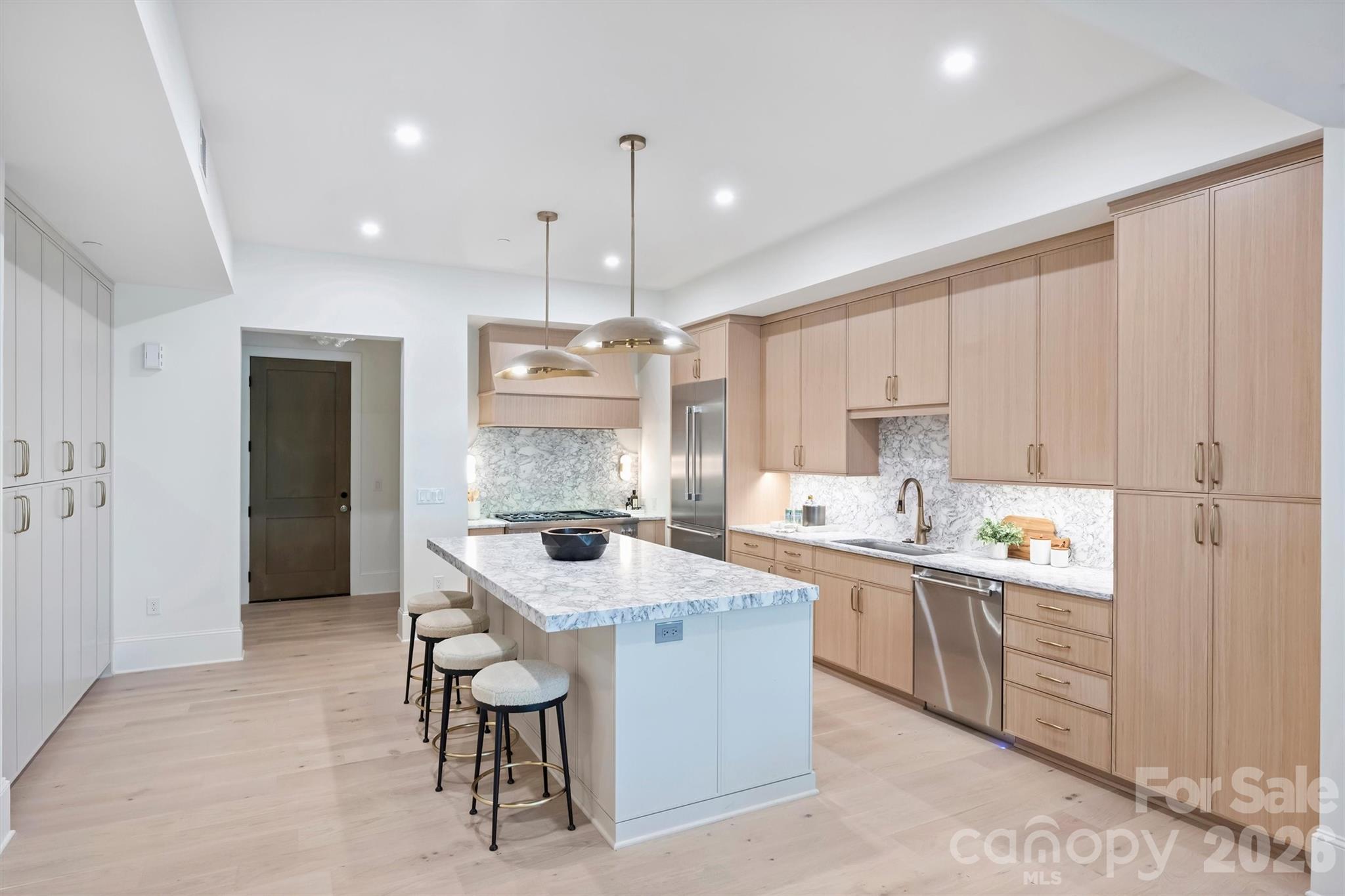 4th image of 409 Queens Rd #301, Charlotte, NC 28207 | MLS# 4409006