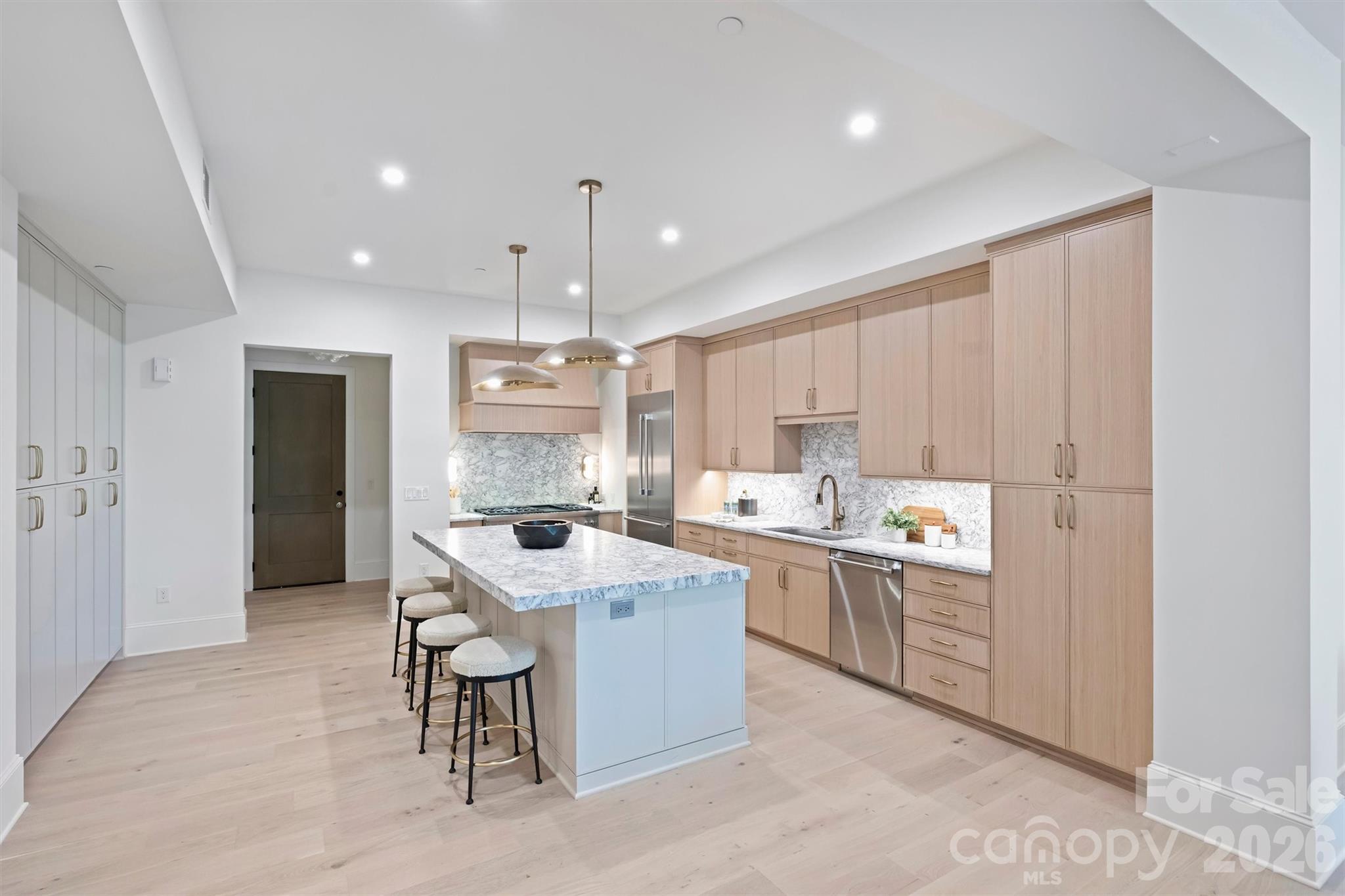3rd image of 409 Queens Rd #301, Charlotte, NC 28207 | MLS# 4409006