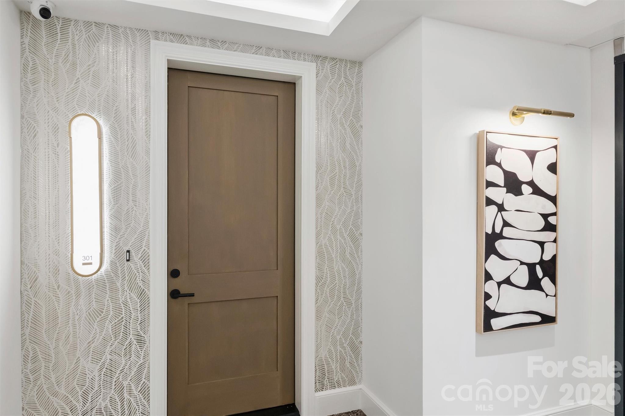 2nd image of 409 Queens Rd #301, Charlotte, NC 28207 | MLS# 4409006