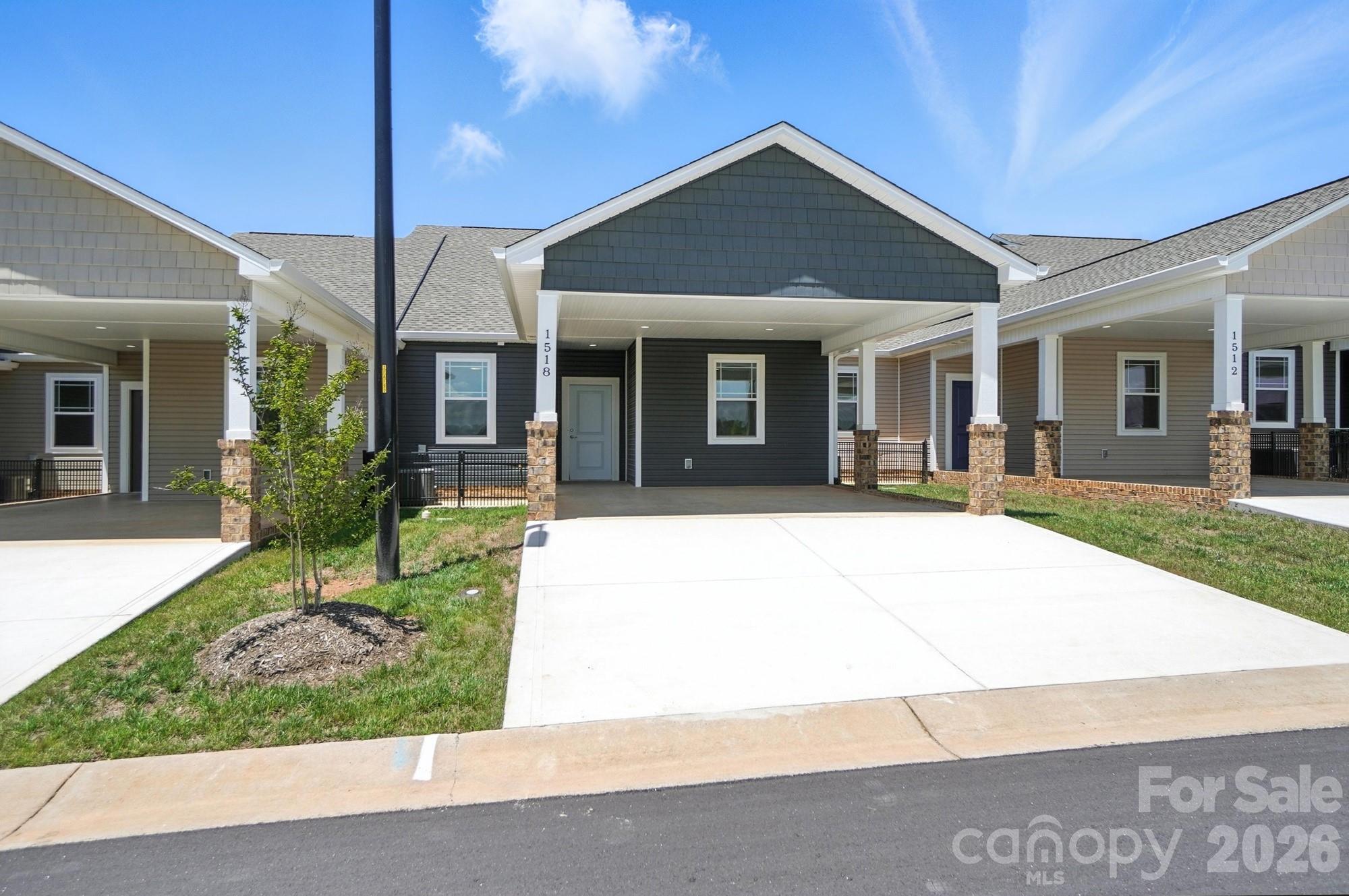 1st image of 1518 29th St Se, Hickory, NC 28602 | MLS# 4409061