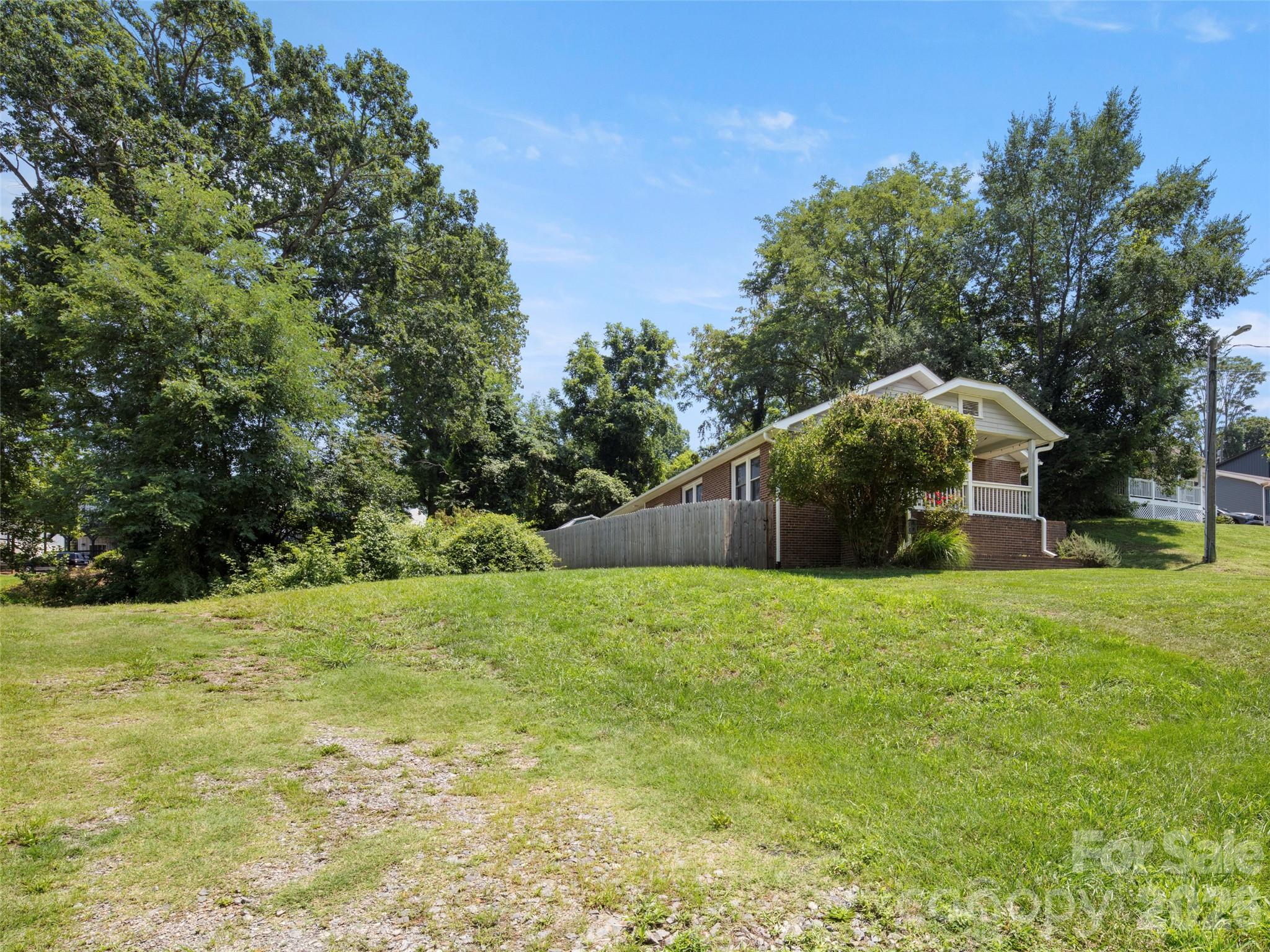2nd image of 49 East St, Asheville, NC 28803 | MLS# 4409095