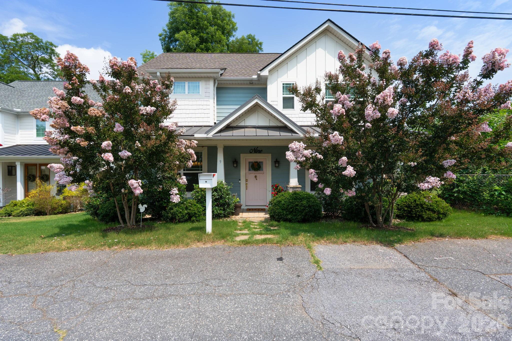 1st image of 9 Winn St, Greenville, SC 29601 | MLS# 4409108