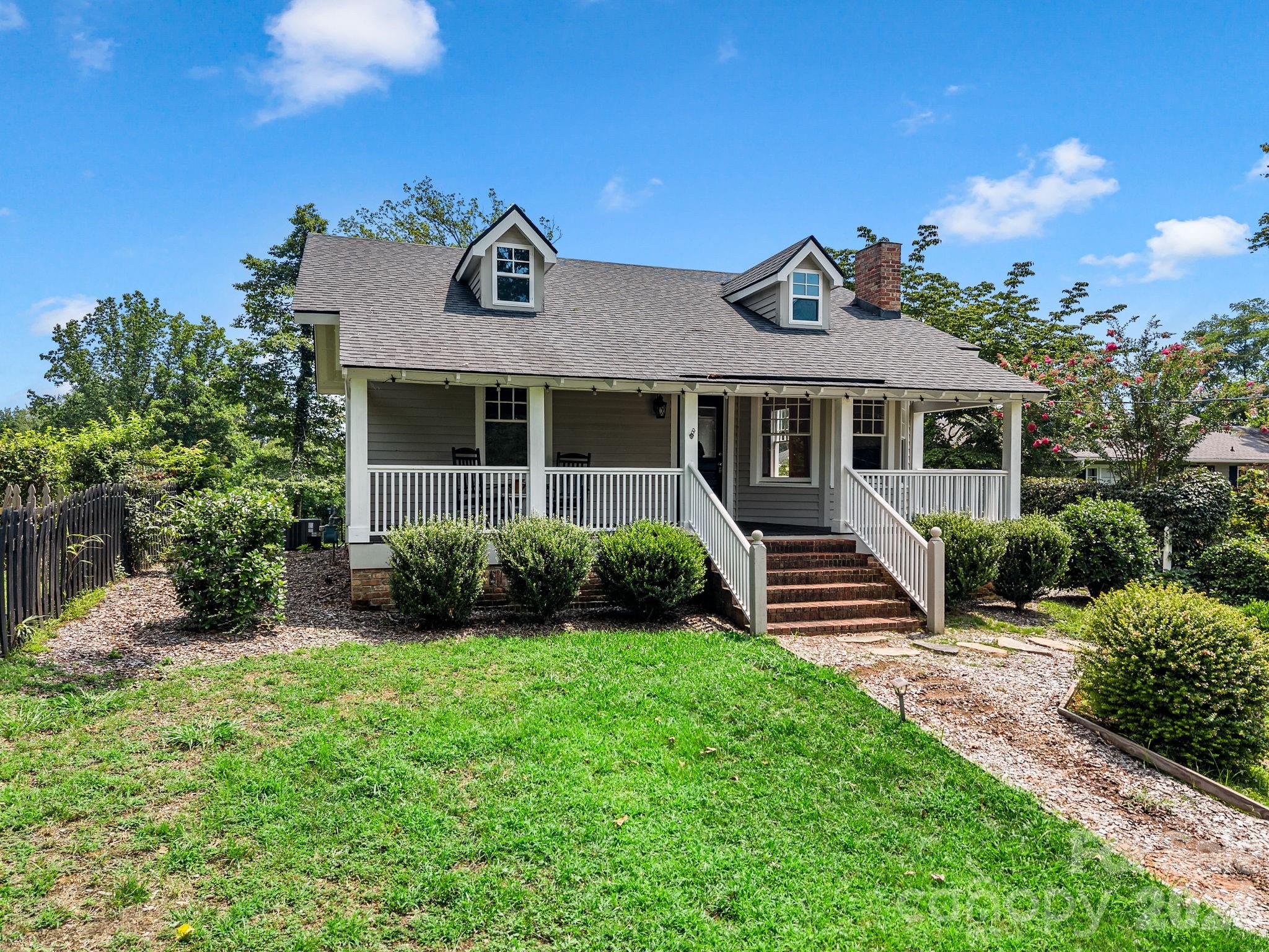 2nd image of 143 Broadway Ave, Tryon, NC 28782 | MLS# 4409140