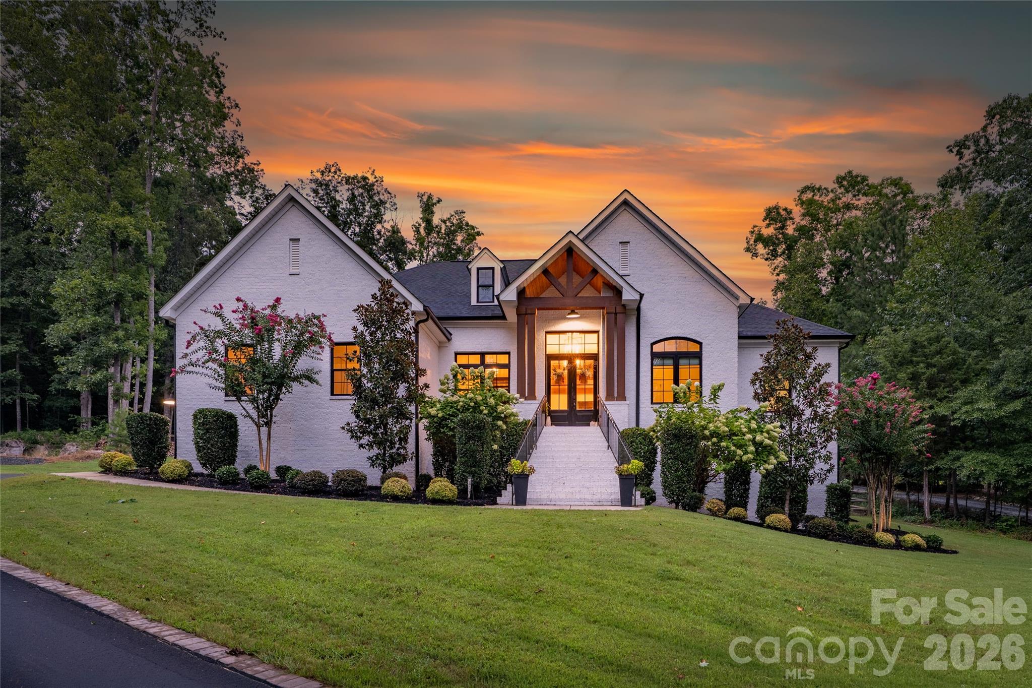 2nd image of 809 Woodland Forest Dr, Waxhaw, NC 28173 | MLS# 4409146