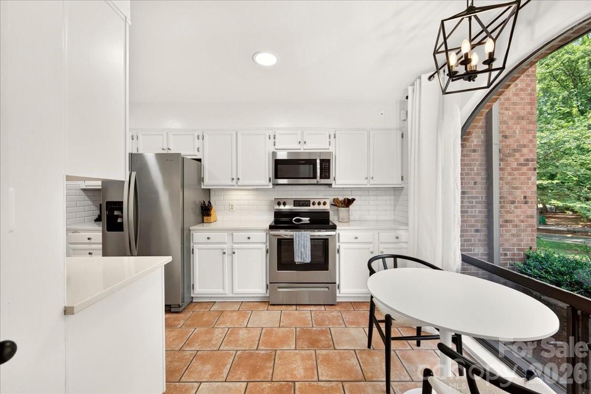 5th image of 5811 Sharon Rd, Charlotte, NC 28210