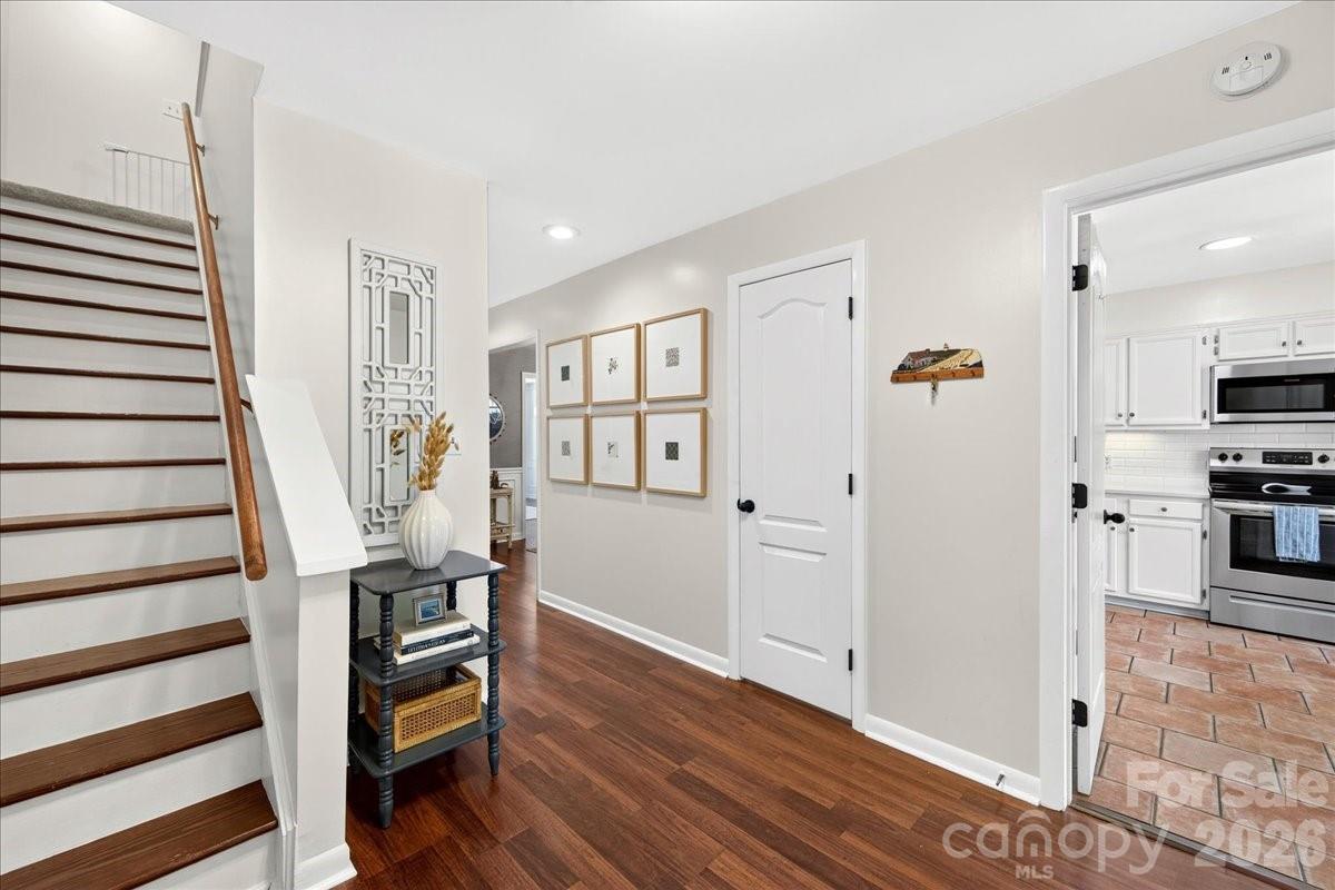 4th image of 5811 Sharon Rd, Charlotte, NC 28210