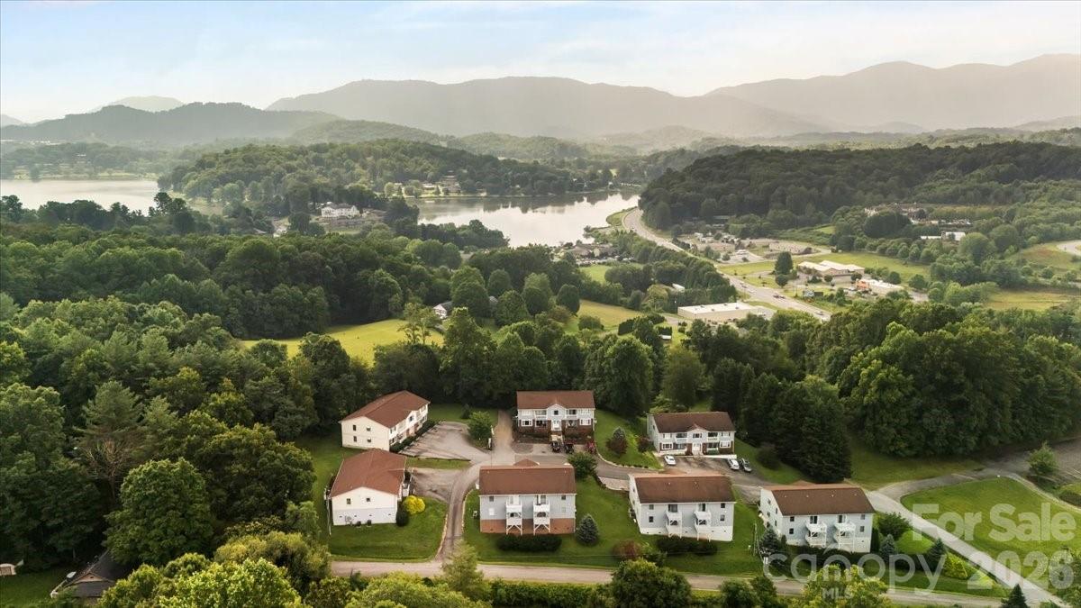 3rd image of 75 Nazarene Wy, Waynesville, NC 28785