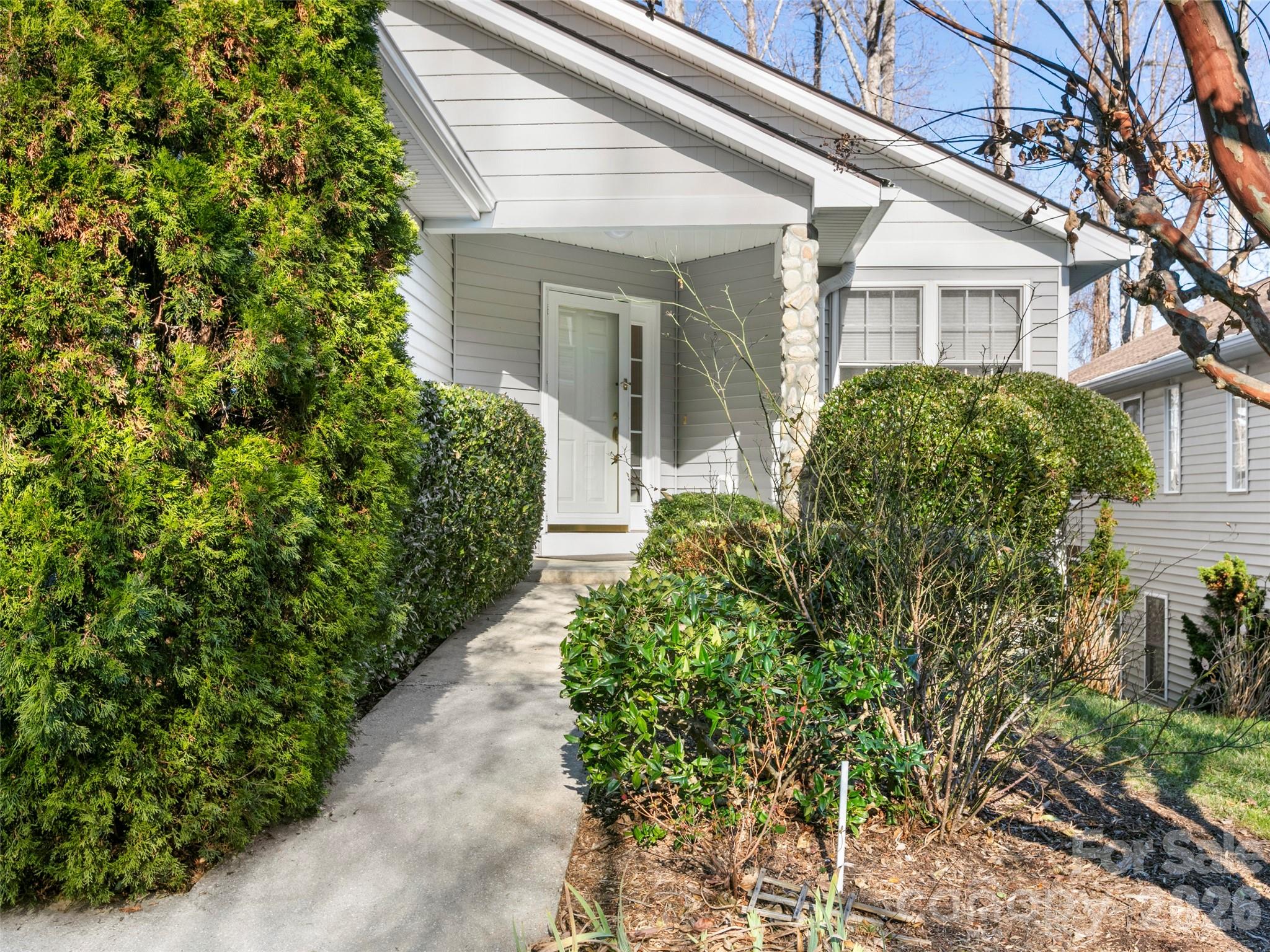 2nd image of 305 Ewarts Hill Rd, Hendersonville, NC 28739 | MLS# 4409242