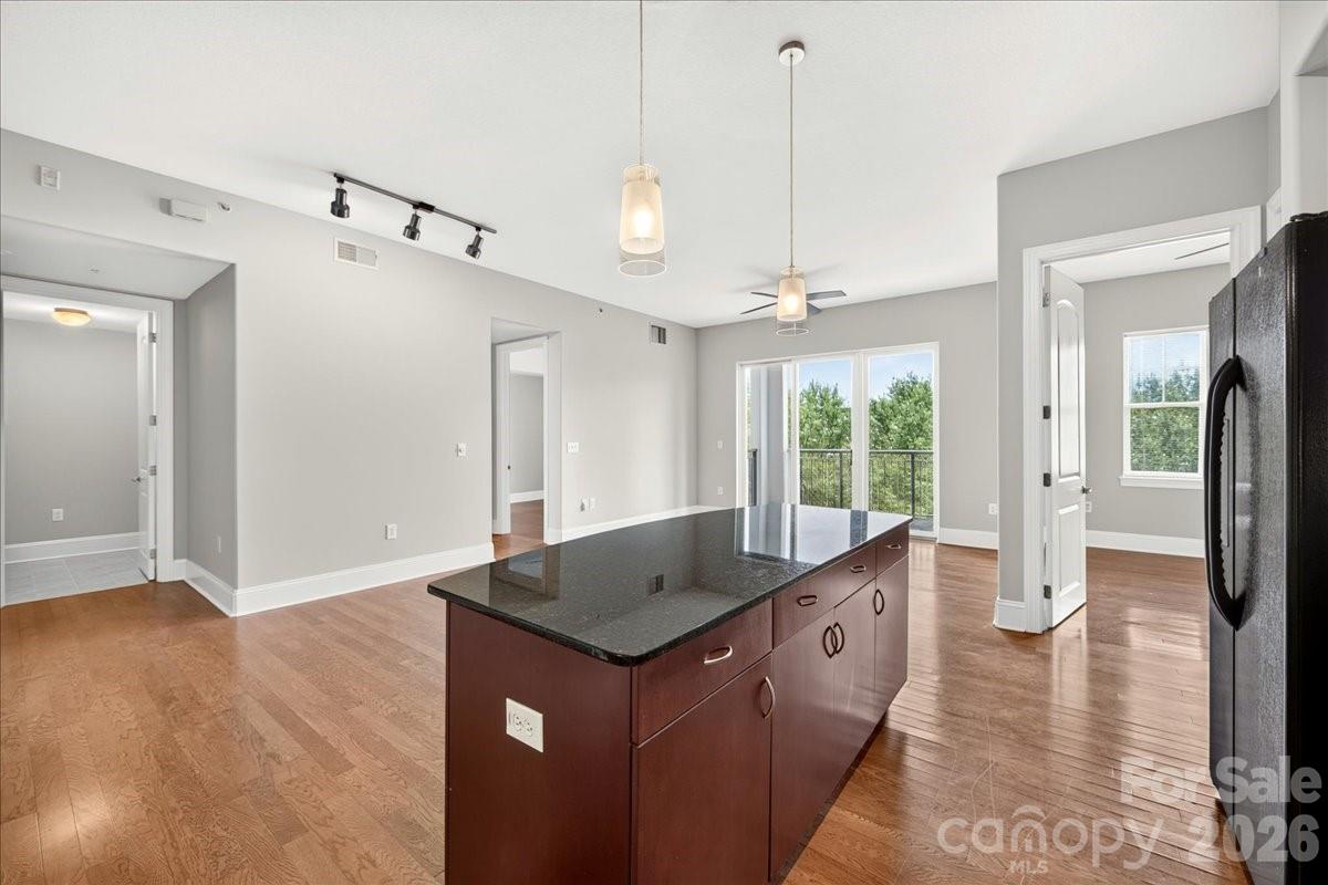 2nd image of 4625 Piedmont Row Dr #515-E, Charlotte, NC 28210 | MLS# 4409268