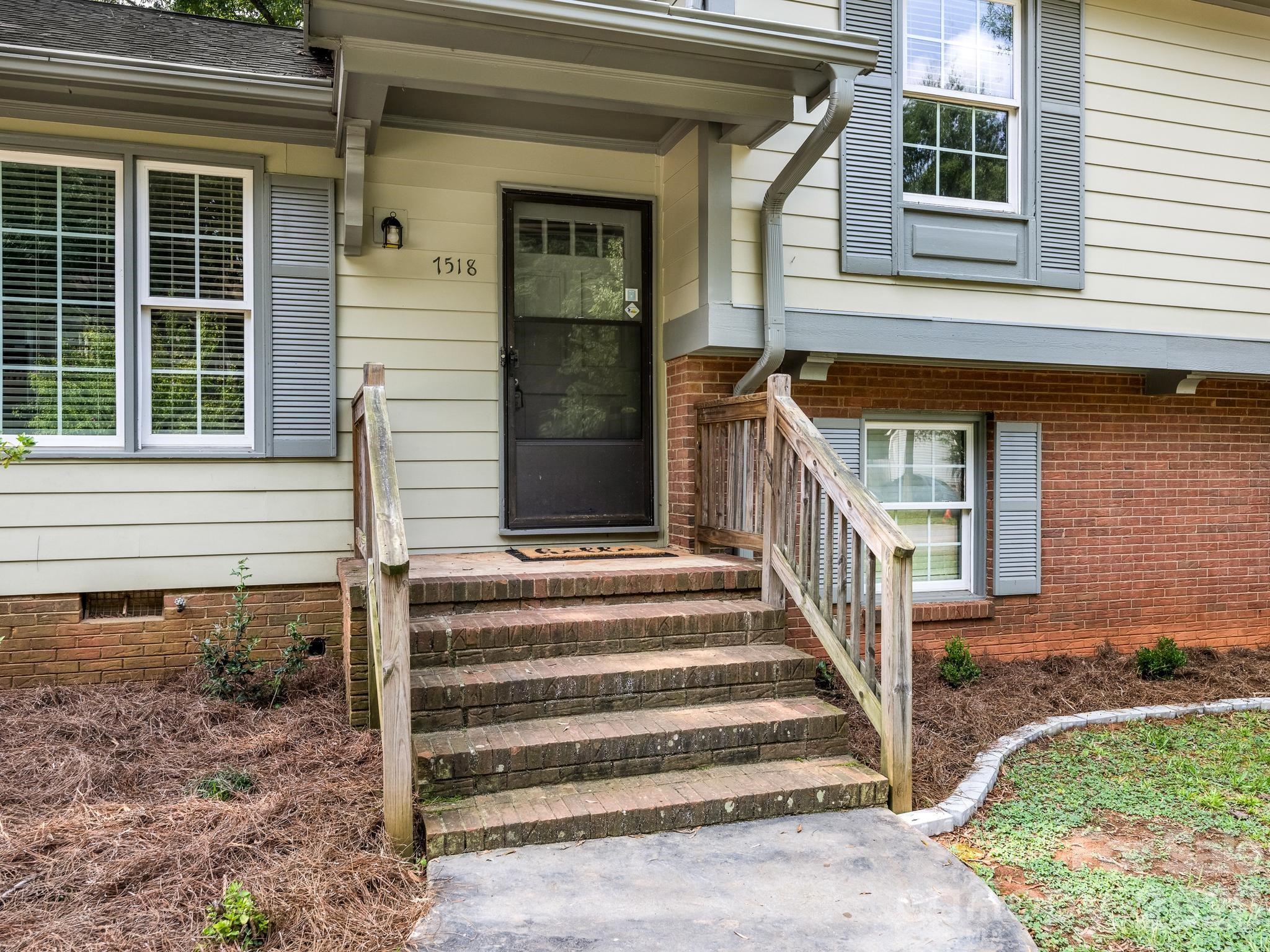 2nd image of 7518 Riding Trail Rd, Charlotte, NC 28212 | MLS# 4409300