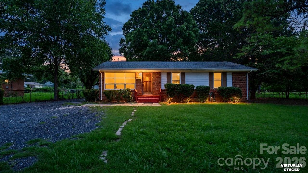 2nd image of 634 Kentbrook Dr, Charlotte, NC 28213 | MLS# 4409337