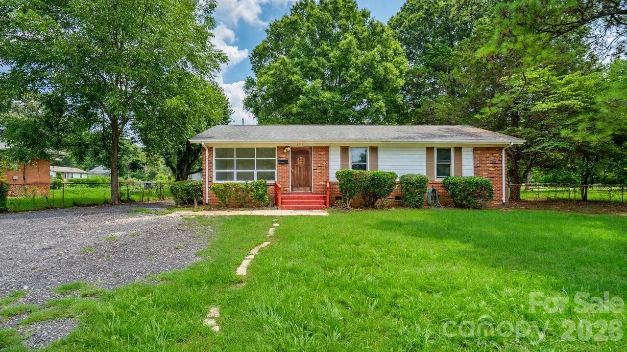 1st image of 634 Kentbrook Dr, Charlotte, NC 28213 | MLS# 4409337