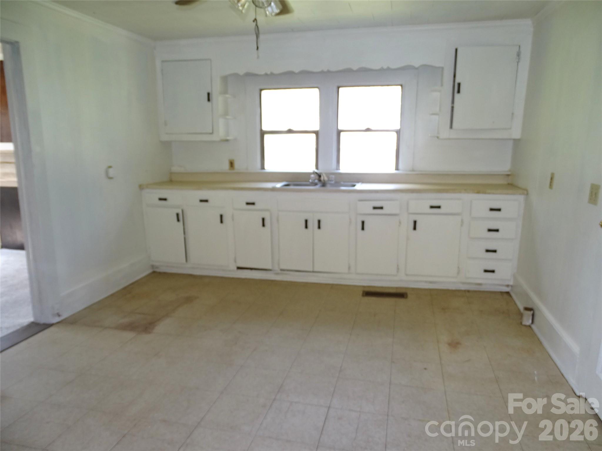5th image of 307 Goforth Dr, Thomasville, NC 27360 | MLS# 4409442