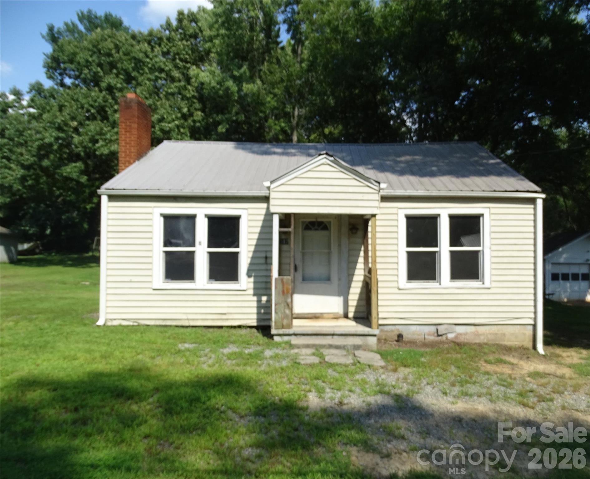 1st image of 307 Goforth Dr, Thomasville, NC 27360 | MLS# 4409442