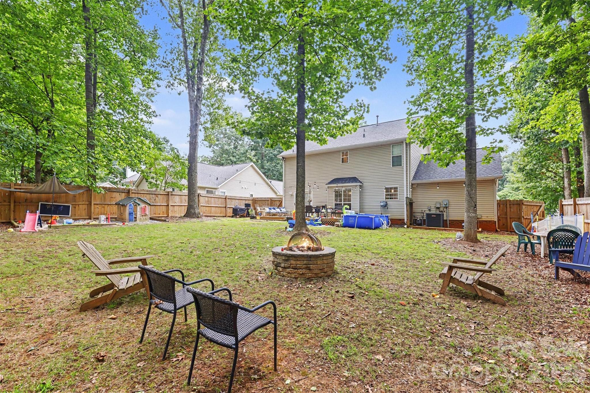 29th image of 4228 Huntmeadow Dr, Charlotte, NC 28269 | MLS# 4409446