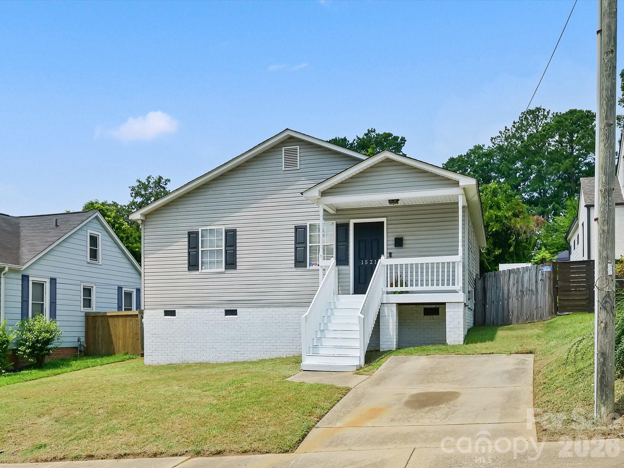 27th image of 1521 Sumter Ave, Charlotte, NC 28208 | MLS# 4409474