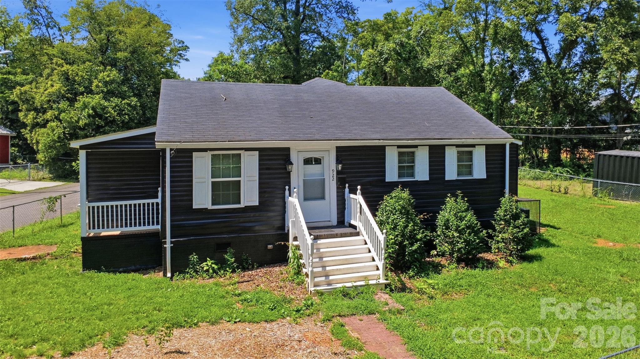1st image of 922 Ambassador St, Charlotte, NC 28208 | MLS# 4409500