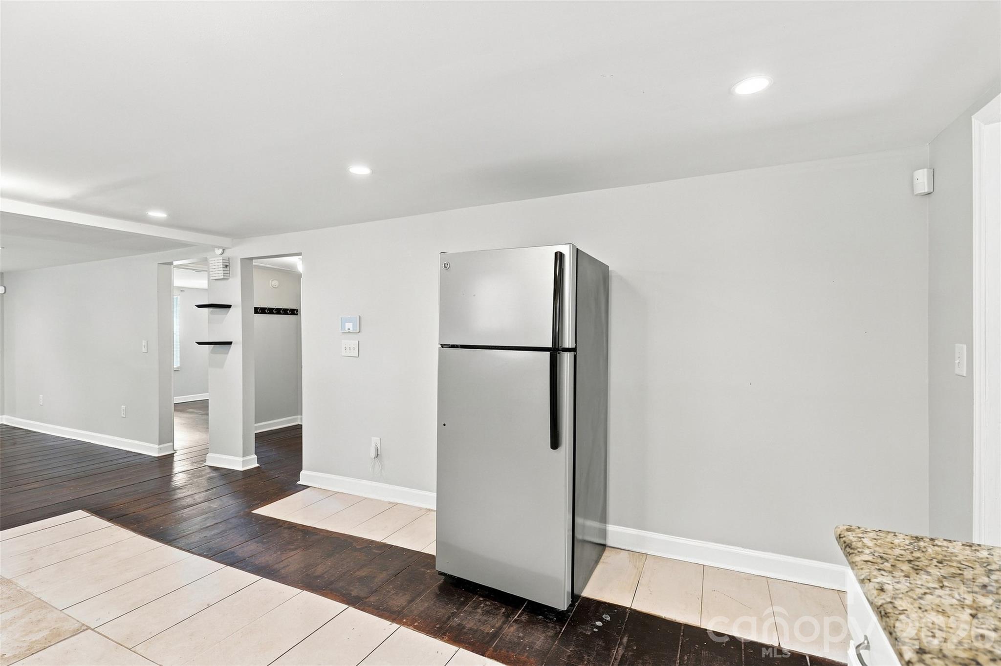 5th image of 922 Ambassador St, Charlotte, NC 28208 | MLS# 4409500