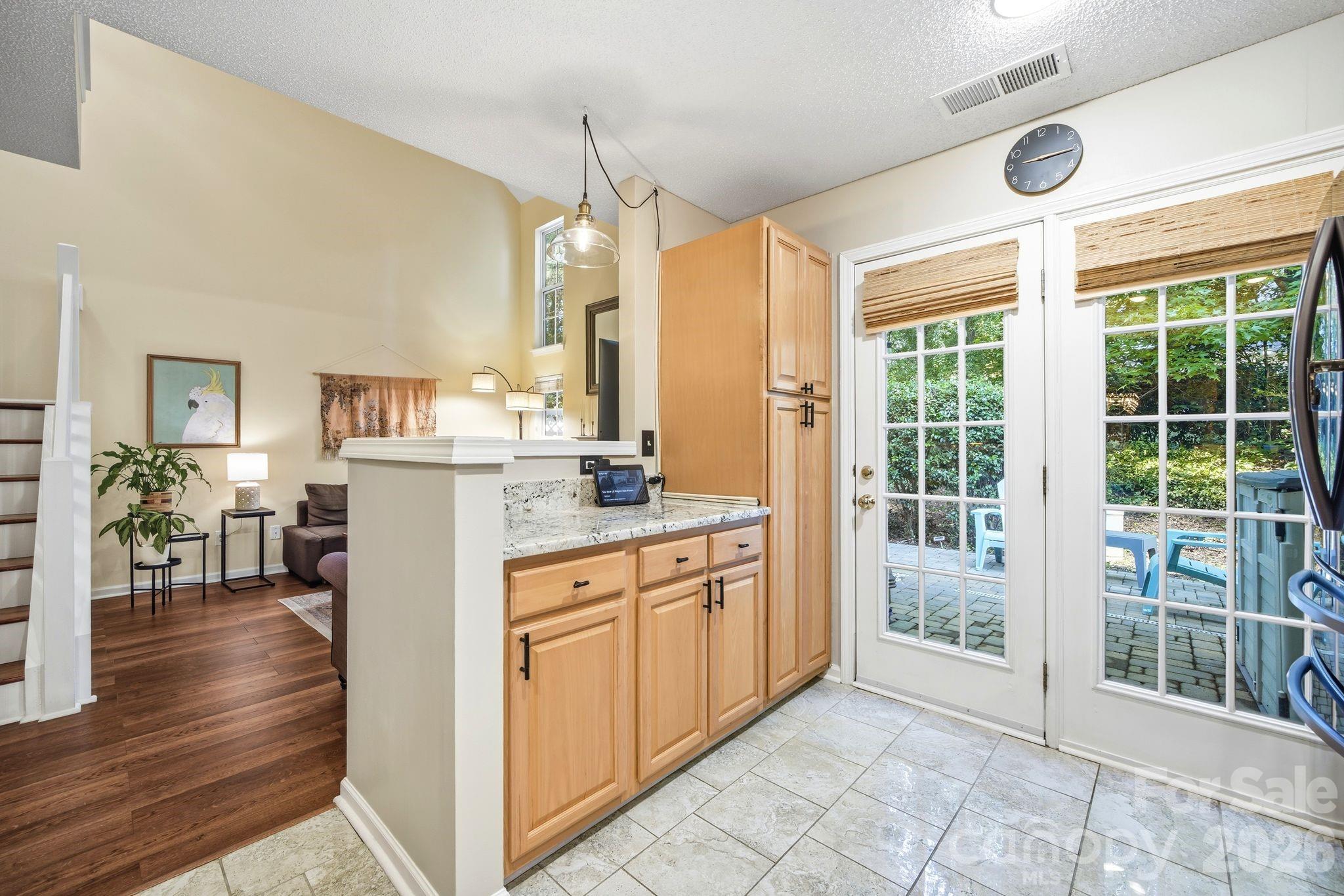 4th image of 10631 Sleigh Bell Ln, Charlotte, NC 28216 | MLS# 4409534
