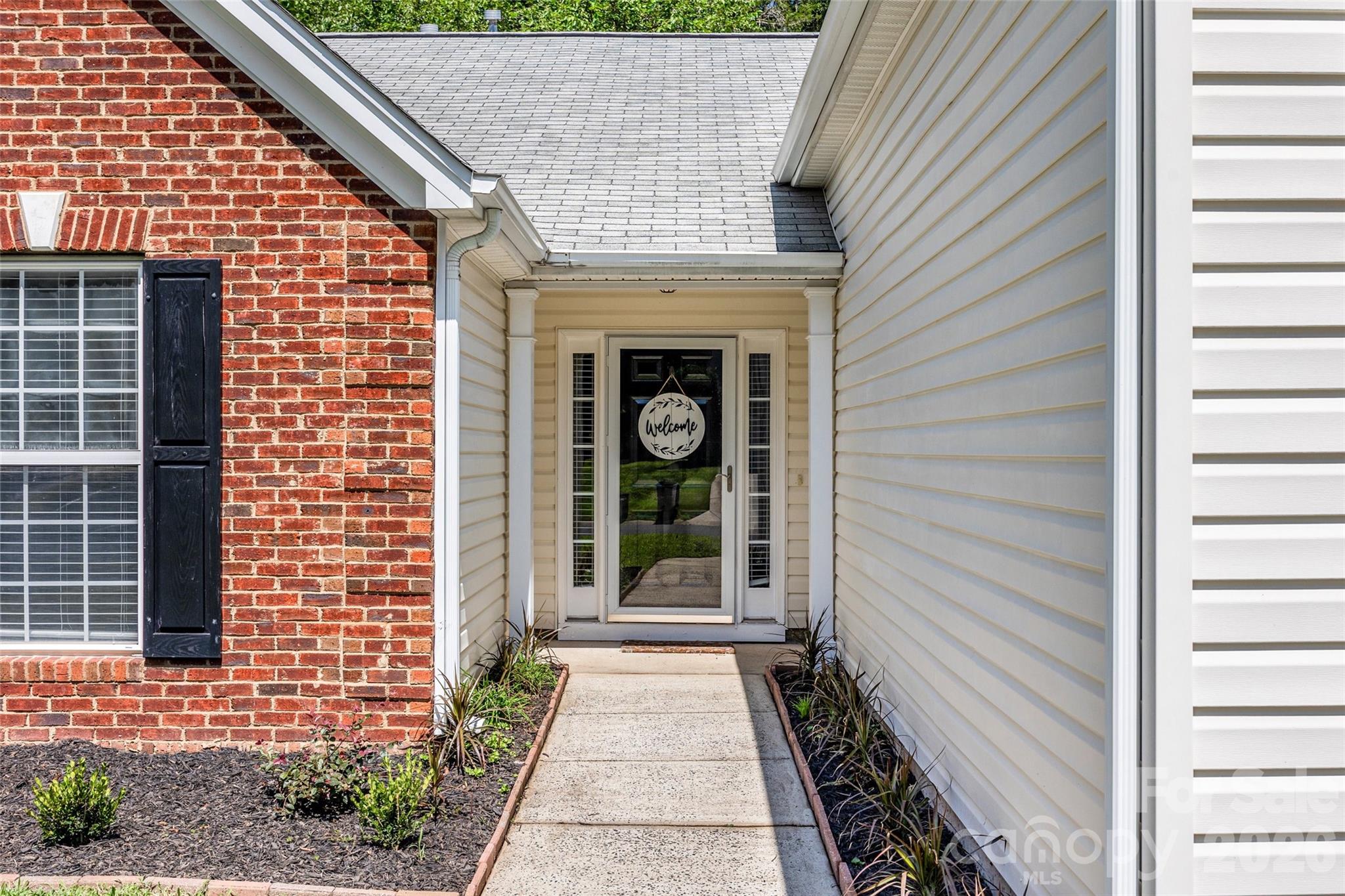 3rd image of 12630 Ivey Creek Dr, Charlotte, NC 28273 | MLS# 4409584