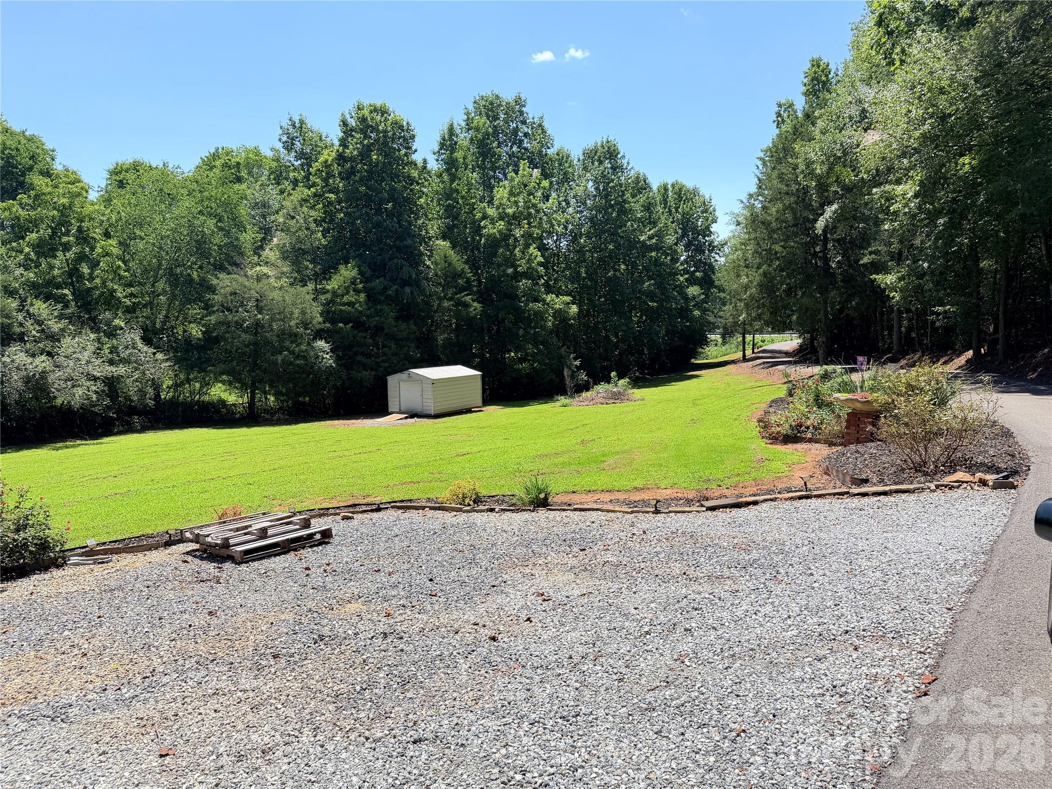 4th image of 10 Mooney Dr, Taylorsville, NC 28681 | MLS# 4409587