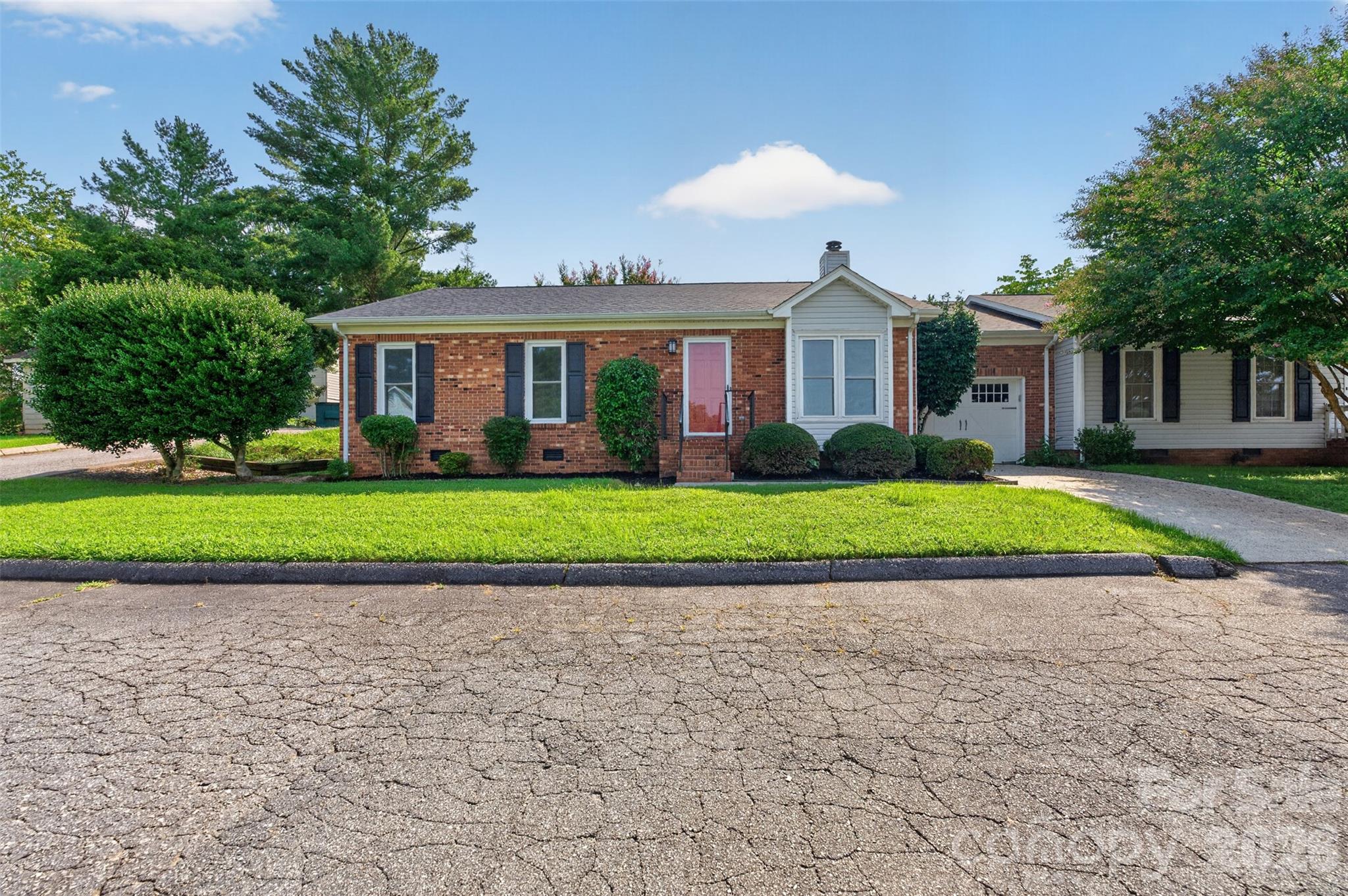 3rd image of 1326 Old Lenoir Rd Nw, Hickory, NC 28601 | MLS# 4409712