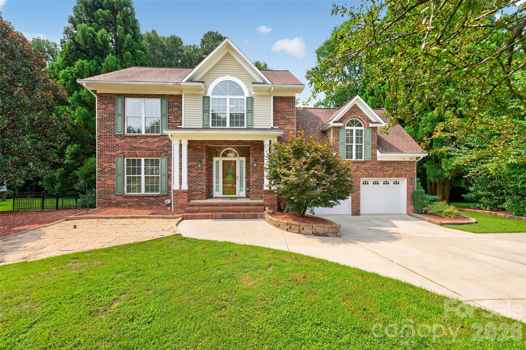 2nd image of 220 35th Ave Ne, Hickory, NC 28601 | MLS# 4409719
