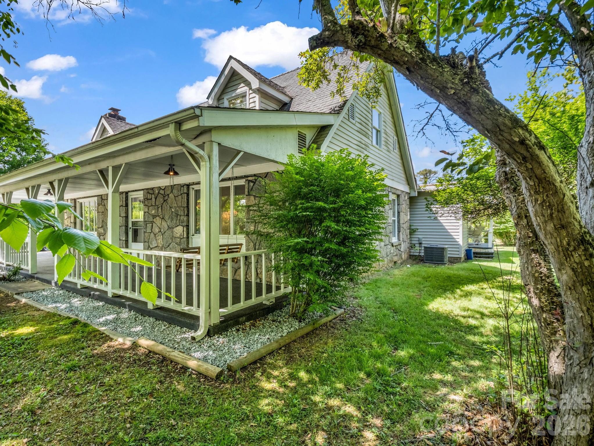 3rd image of 363 Etowah School Rd, Hendersonville, NC 28739 | MLS# 4409741