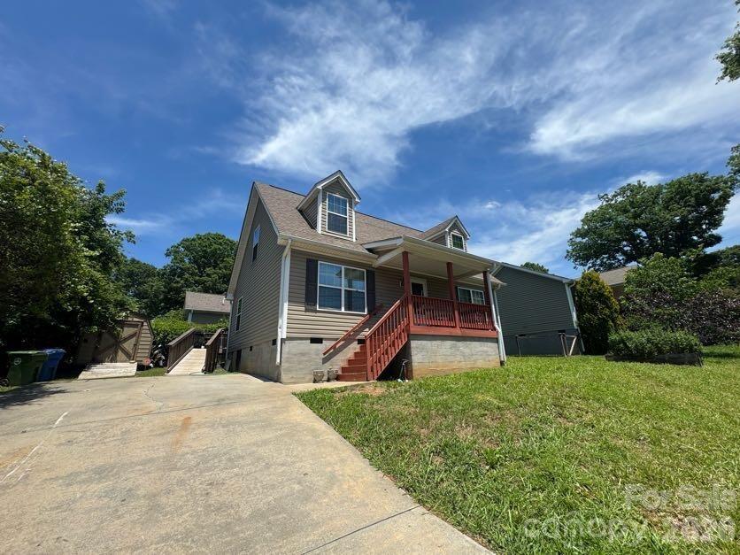 2nd image of 124 Oakland Rd, Asheville, NC 28801 | MLS# 4409756