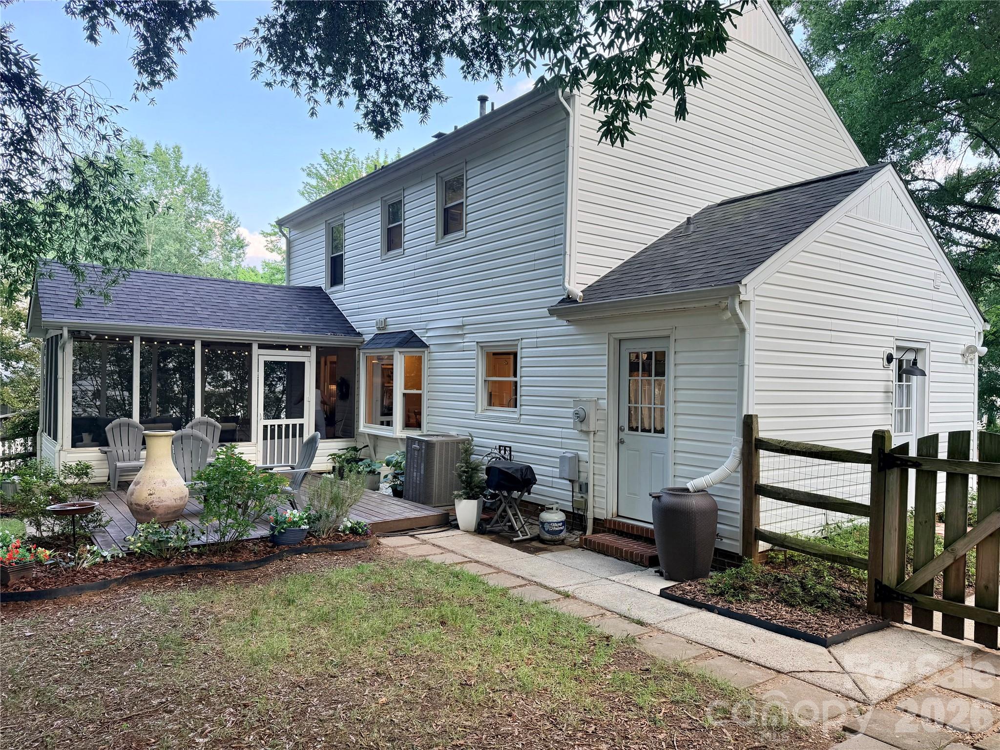 4th image of 8929 Gamesford Dr, Charlotte, NC 28277 | MLS# 4409760