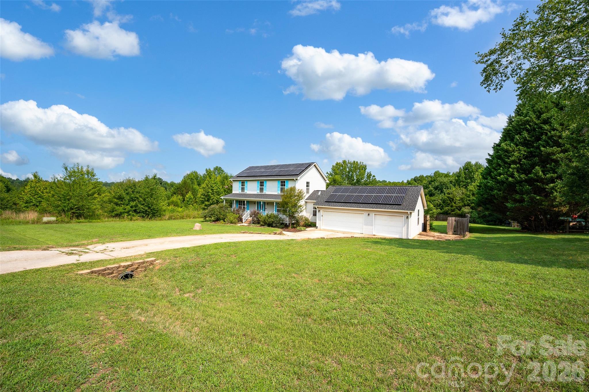 3rd image of 10724 Kingsview Dr, Davidson, NC 28036 | MLS# 4409874