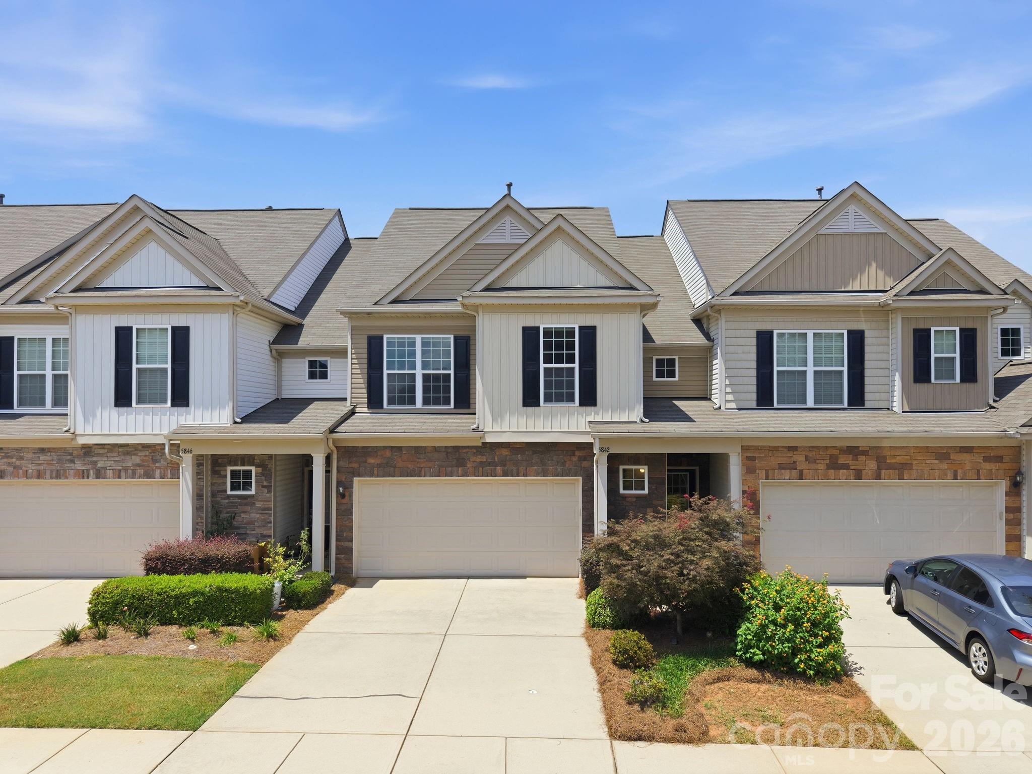 2nd image of 5842 Glassport Ln, Charlotte, NC 28210 | MLS# 4409928