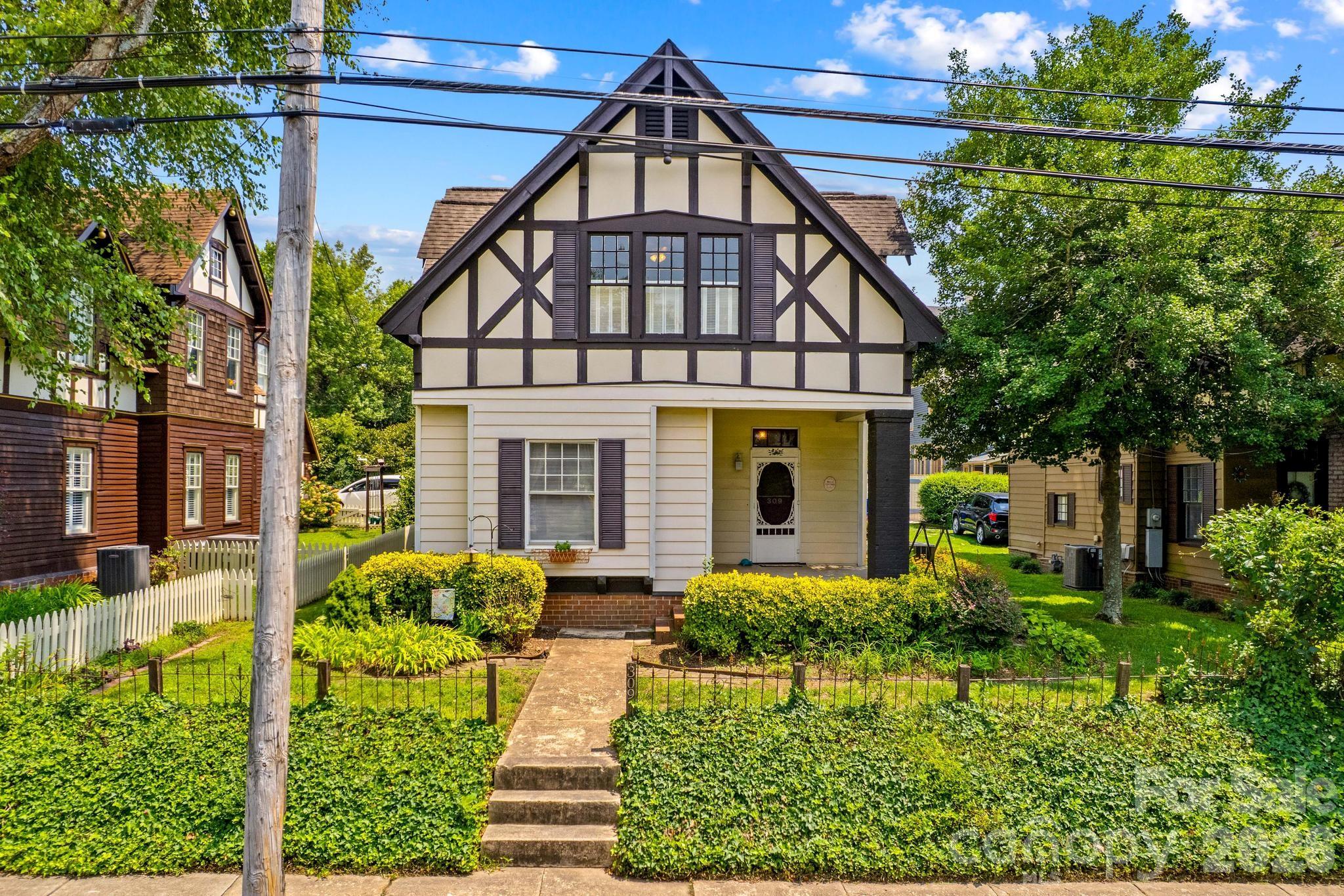 3rd image of 309 N Ellis St, Salisbury, NC 28144 | MLS# 4409945