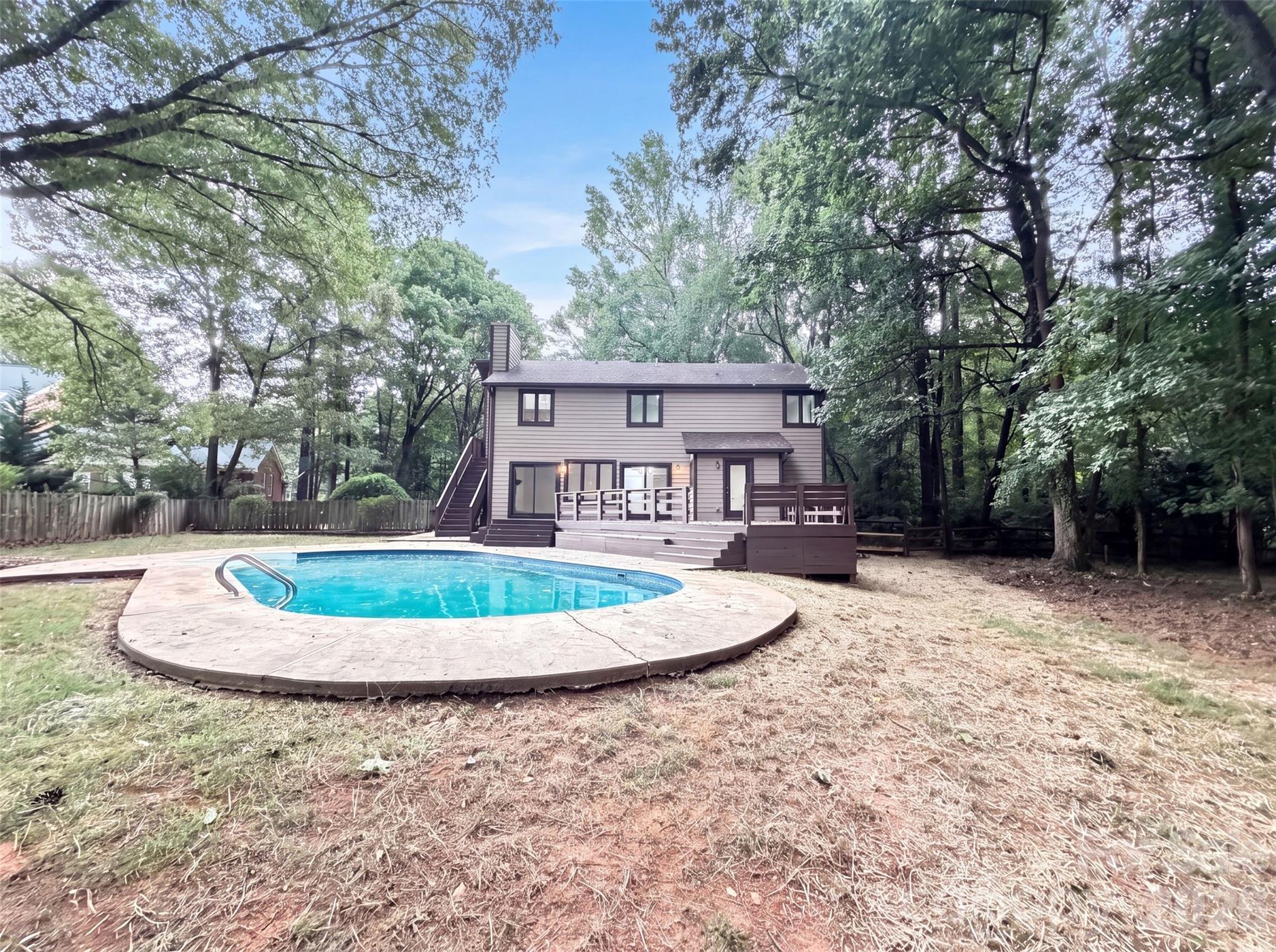 4th image of 608 Amanda Dr, Matthews, NC 28104 | MLS# 4409974