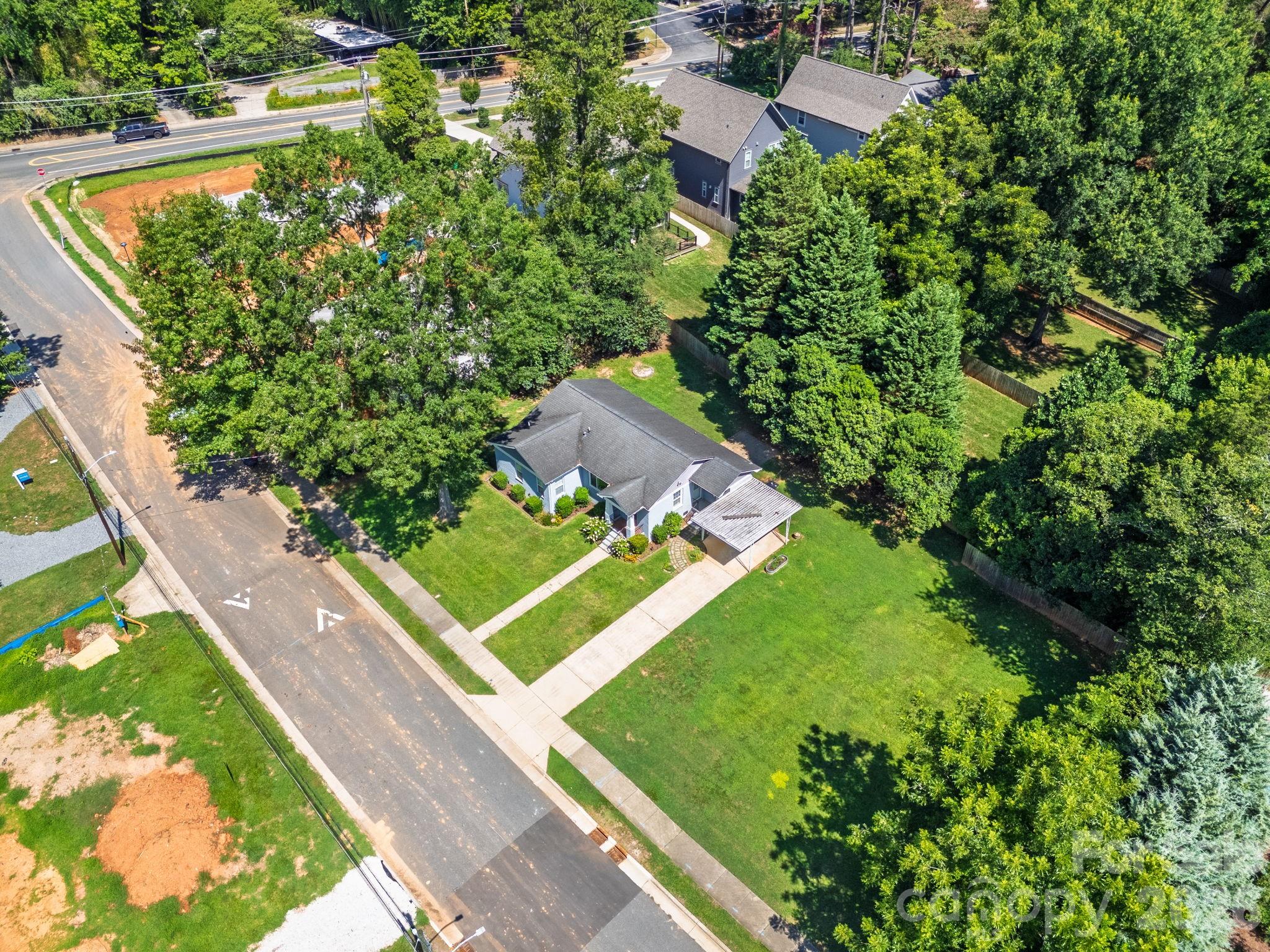 4th image of 1323 Carolyn Dr, Charlotte, NC 28205 | MLS# 4410026