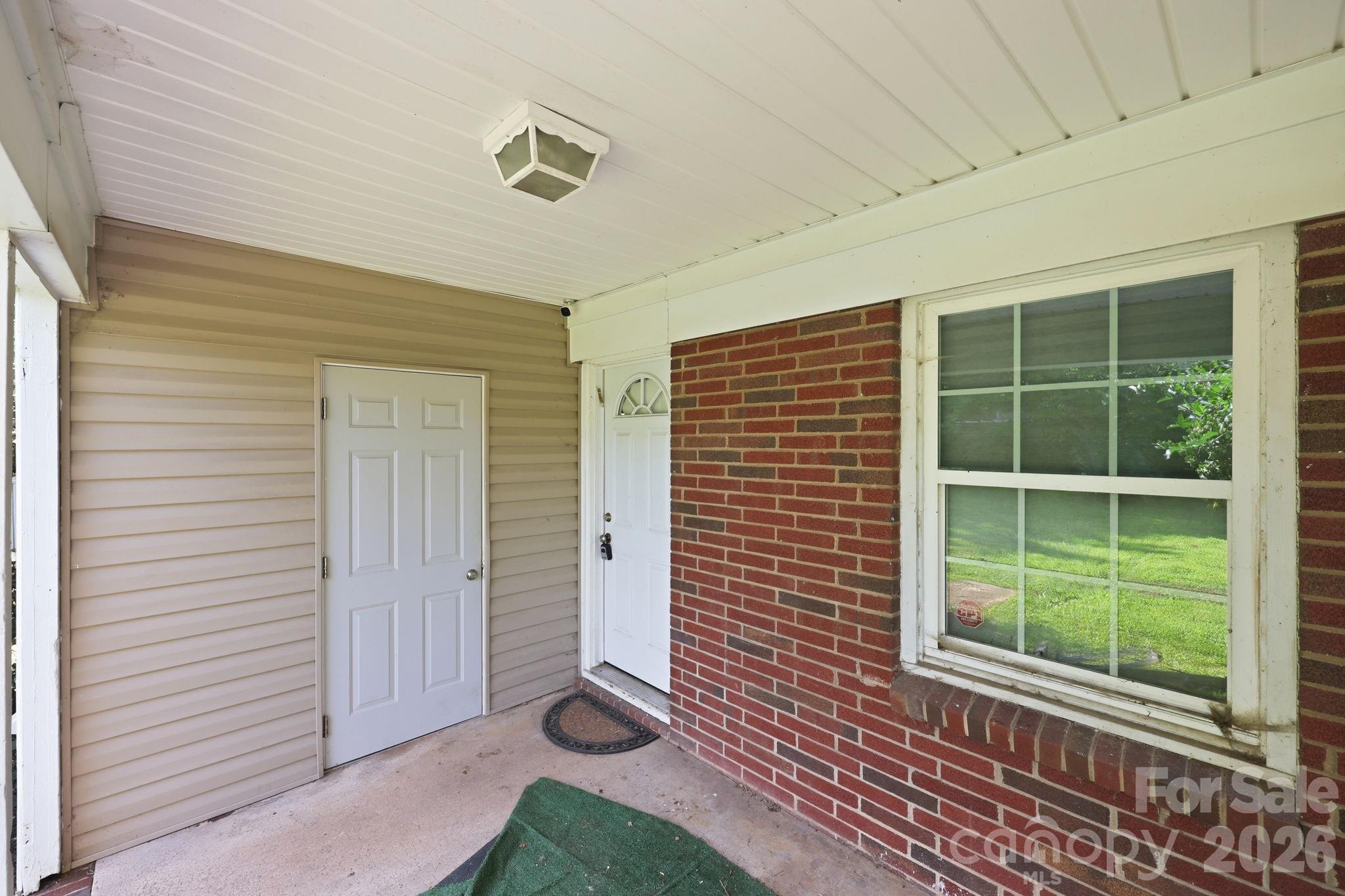 33rd image of 1400 Lasalle St, Charlotte, NC 28216 | MLS# 4410052