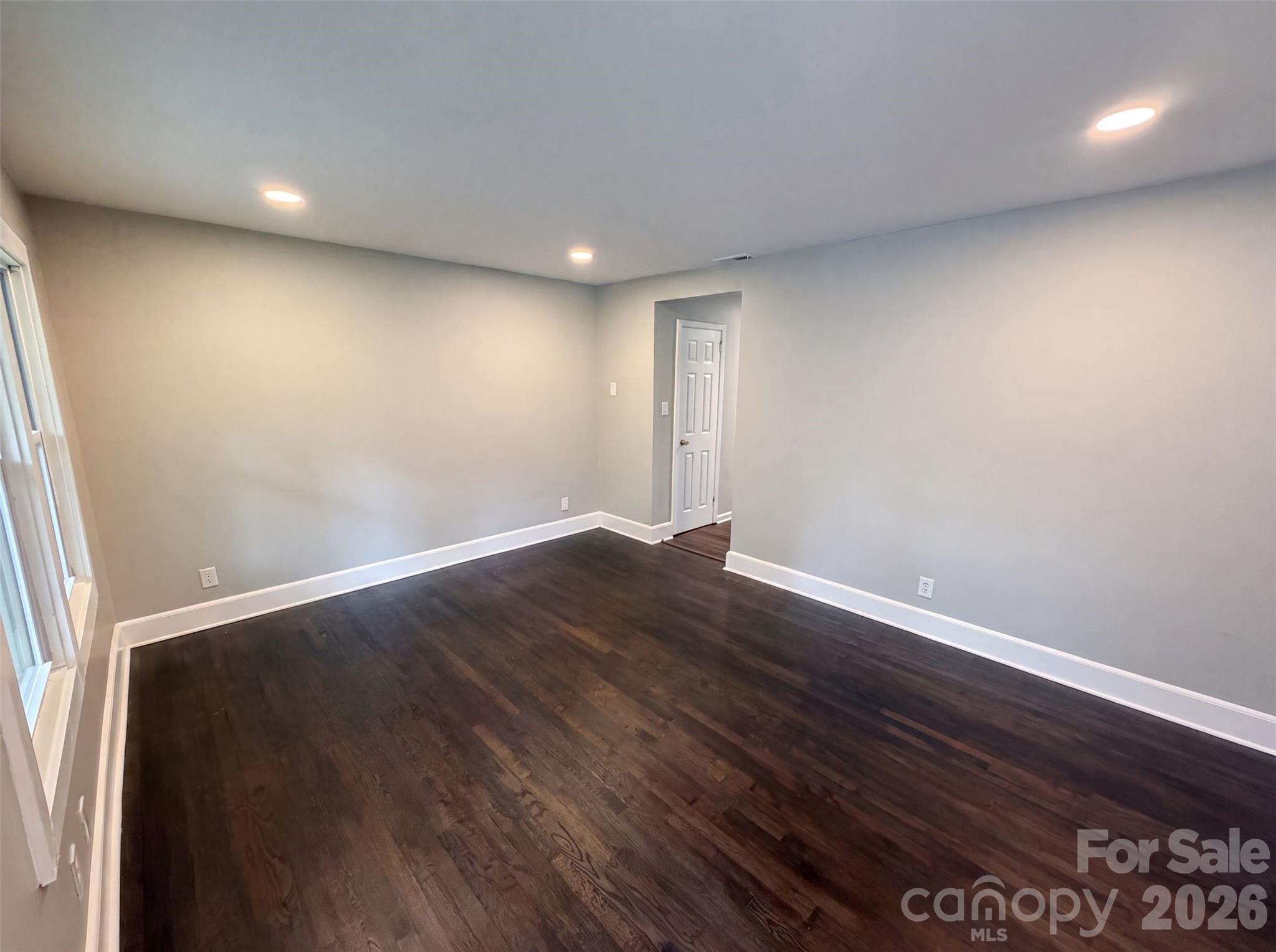 3rd image of 528 Kentbrook Dr, Charlotte, NC 28213 | MLS# 4410070