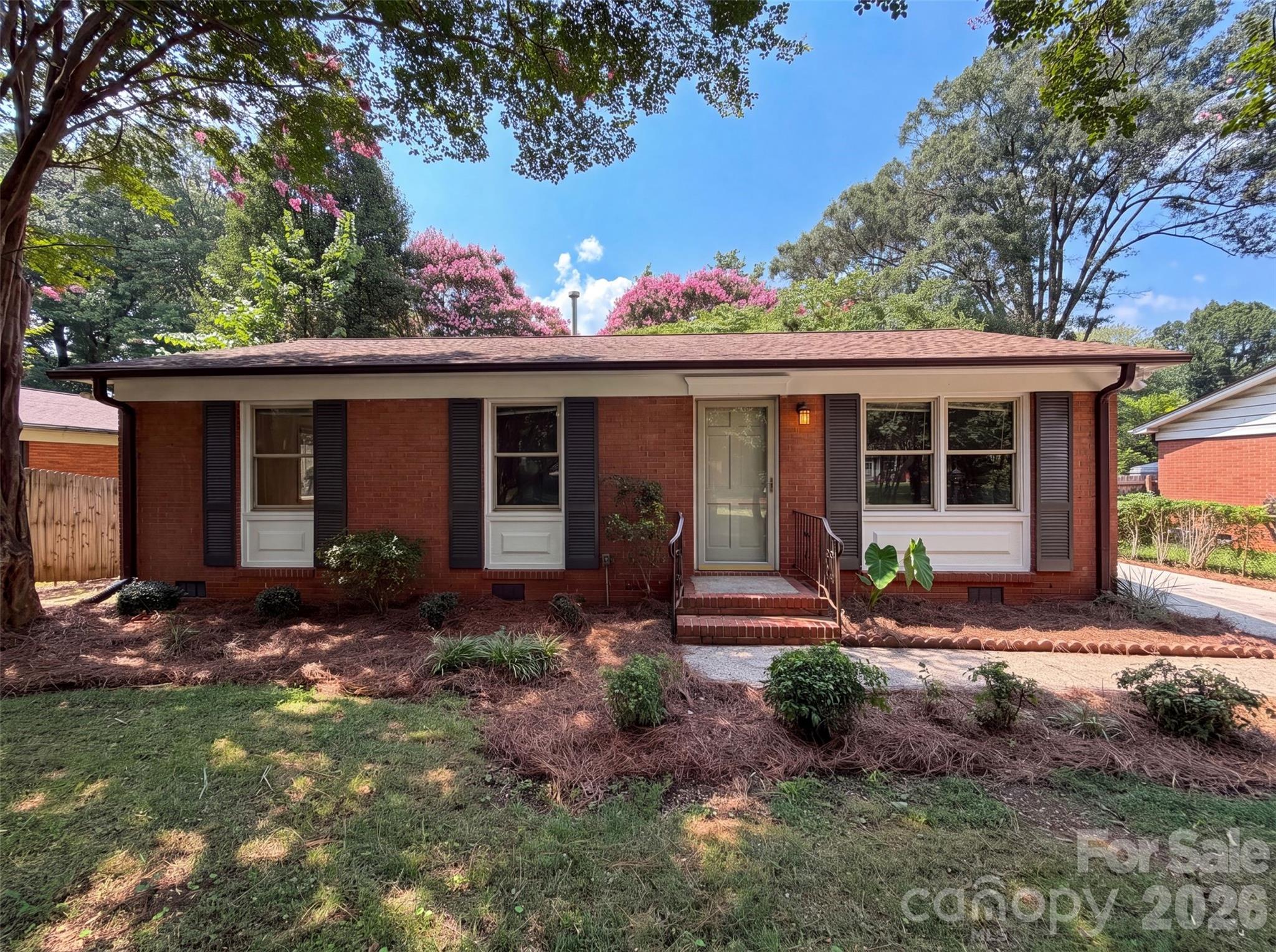 1st image of 713 Ridgedale Ct, Charlotte, NC 28206 | MLS# 4410077