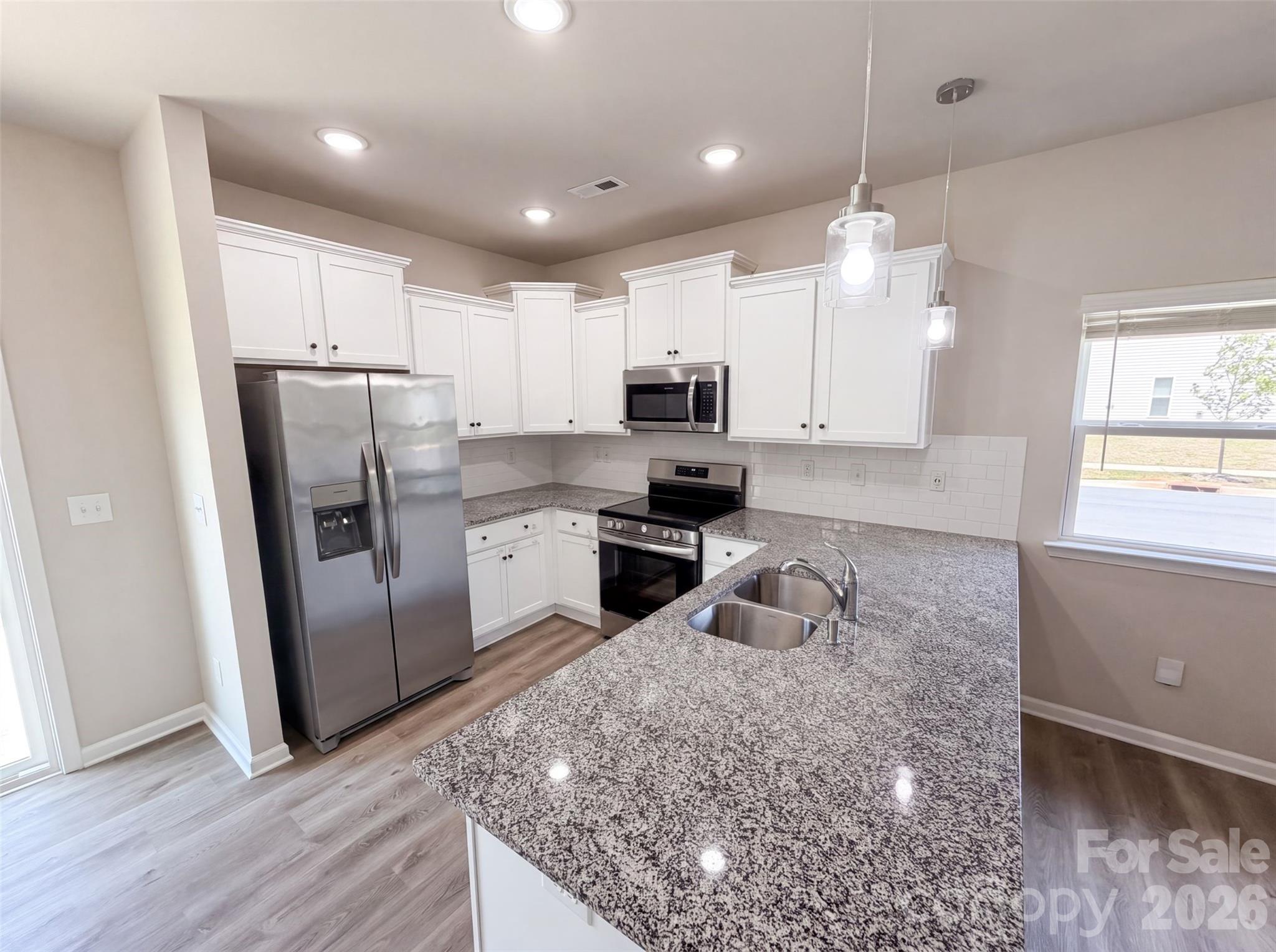 2nd image of 4104 Stoneygreen Ln, Charlotte, NC 28215 | MLS# 4410133