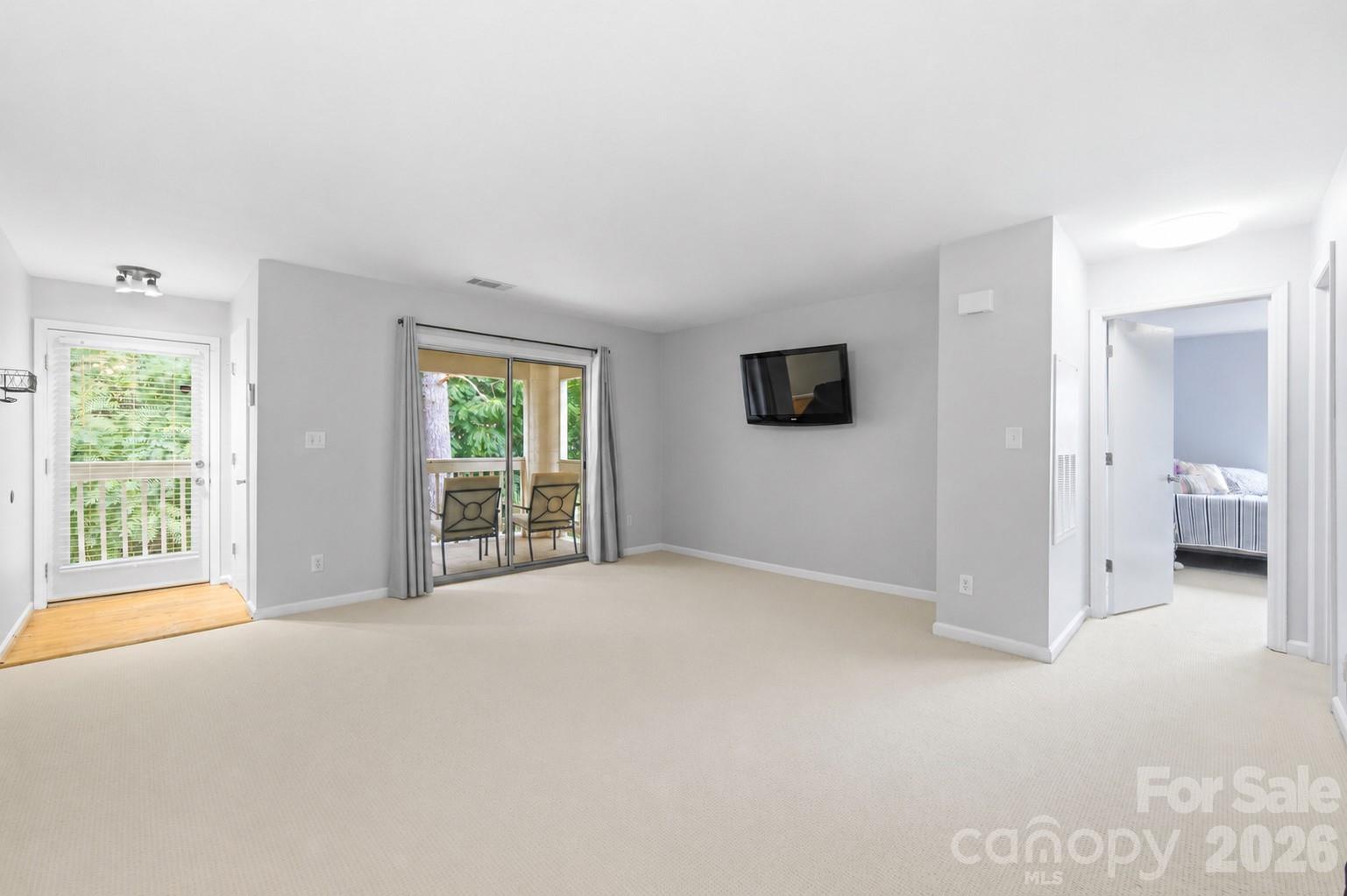 5th image of 1051 Churchill Downs Ct #E, Charlotte, NC 28211 | MLS# 4410243