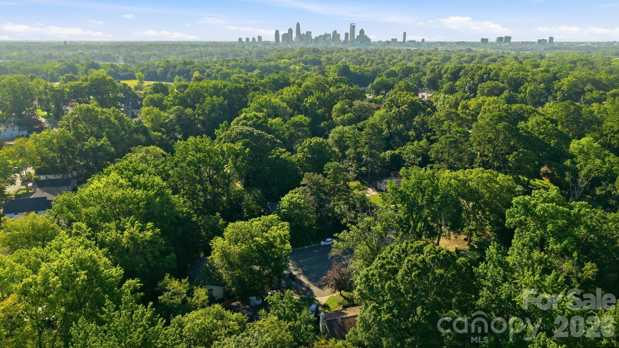 2nd image of 801 Davenport St, Charlotte, NC 28208 | MLS# 4410272