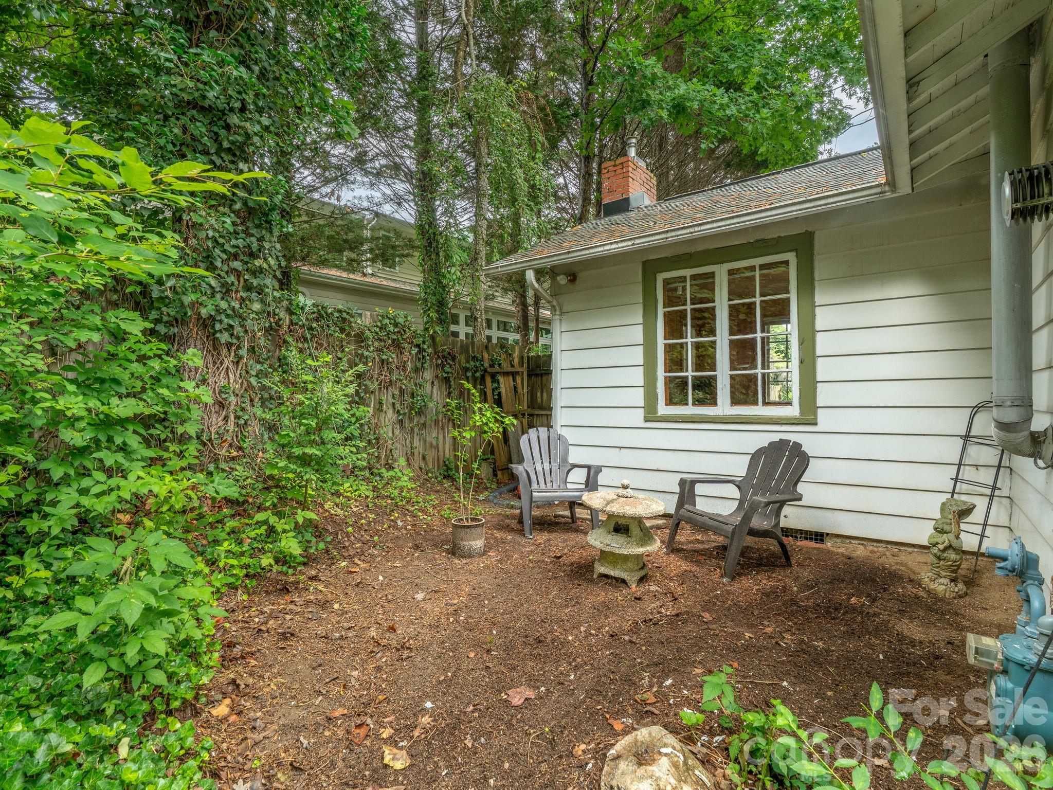 48th image of 111 113 Stewart St, Hendersonville, NC 28792 | MLS# 4410285
