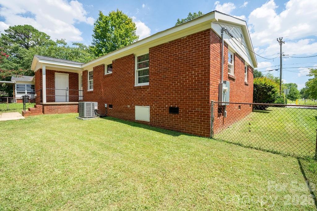 32nd image of 1351 Orvis St, Charlotte, NC 28216 | MLS# 4410303