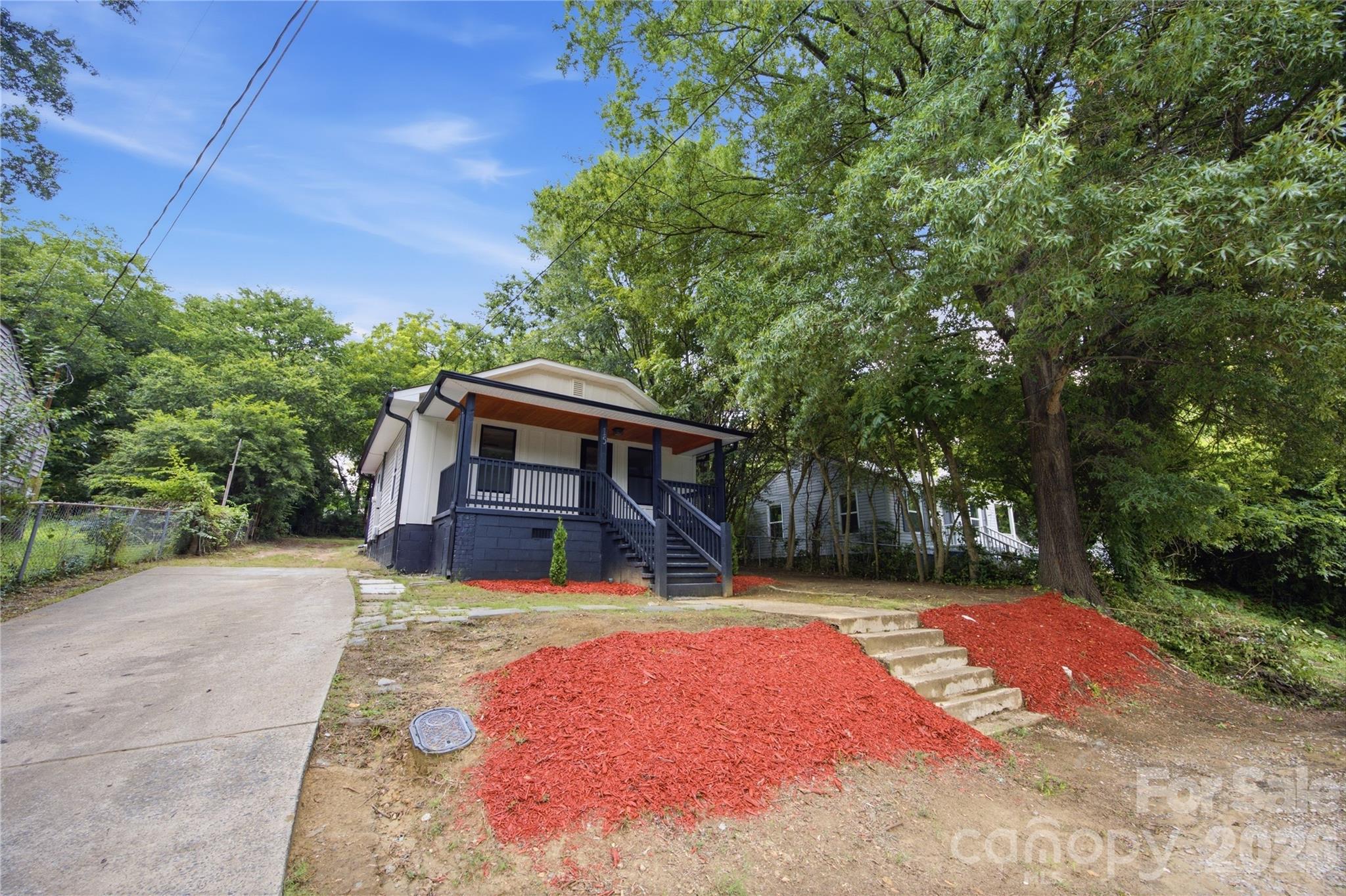 2nd image of 15 Meadowview Ave, Concord, NC 28027 | MLS# 4410337