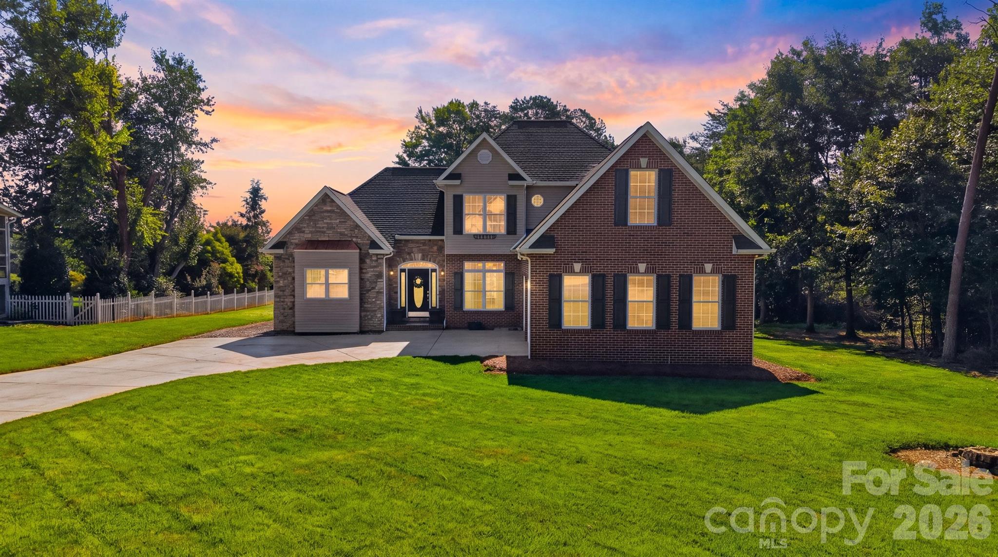1st image of 4510 18th Street Ln Ne, Hickory, NC 28601 | MLS# 4410657