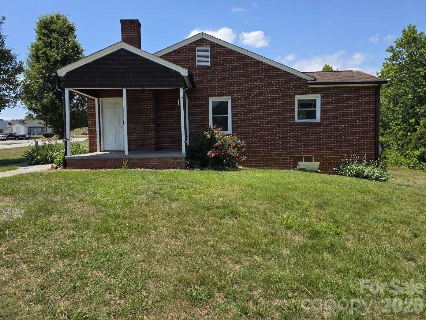 3rd image of 744 Pleasant Hill Rd, Lenoir, NC 28645 | MLS# 4410715