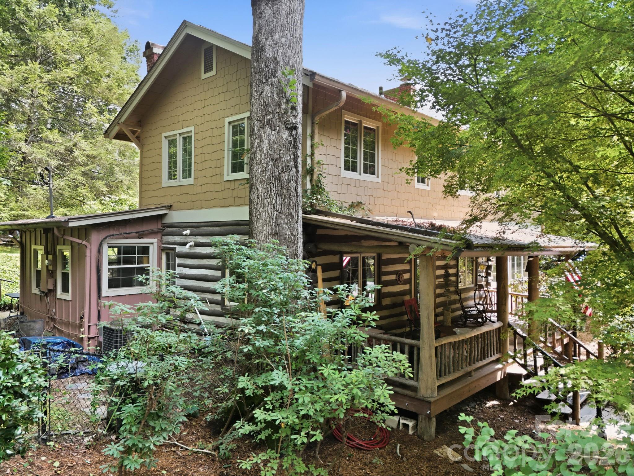 4th image of 1925 Laurel Park Hwy, Hendersonville, NC 28739 | MLS# 4410805