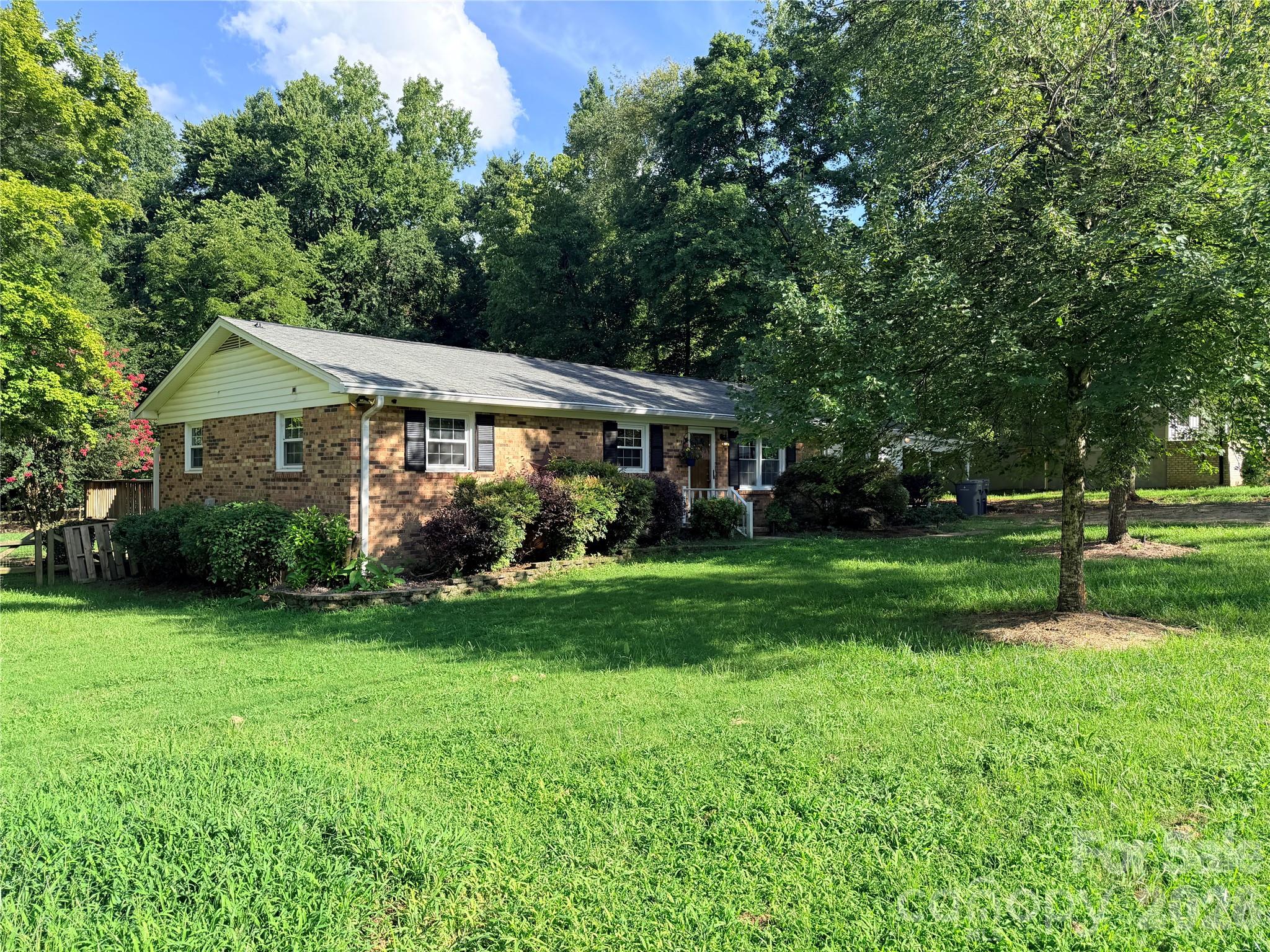2nd image of 6081 Cambridge Dr, Harrisburg, NC 28075 | MLS# 4410918